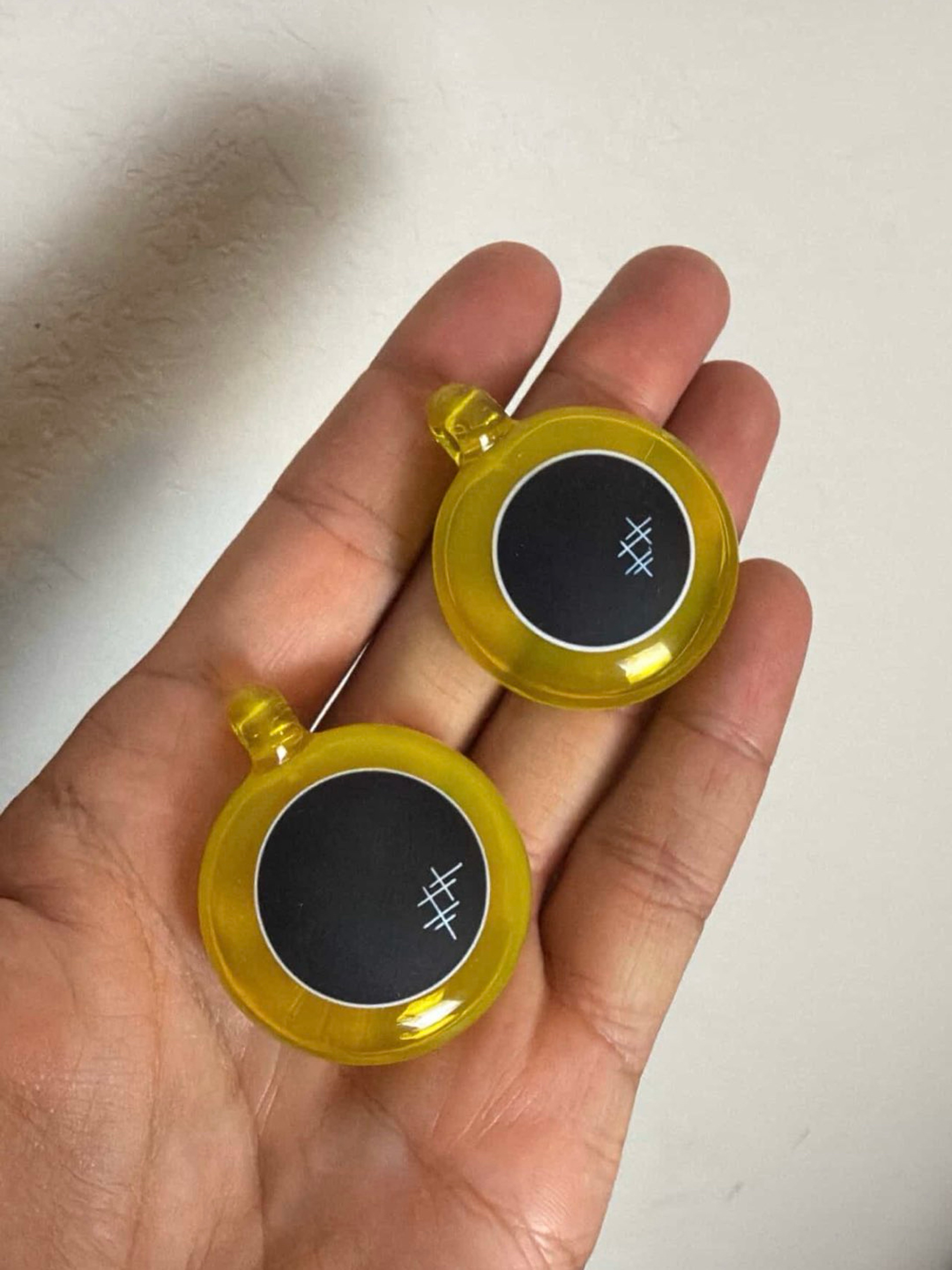 Yunk pendant image 0