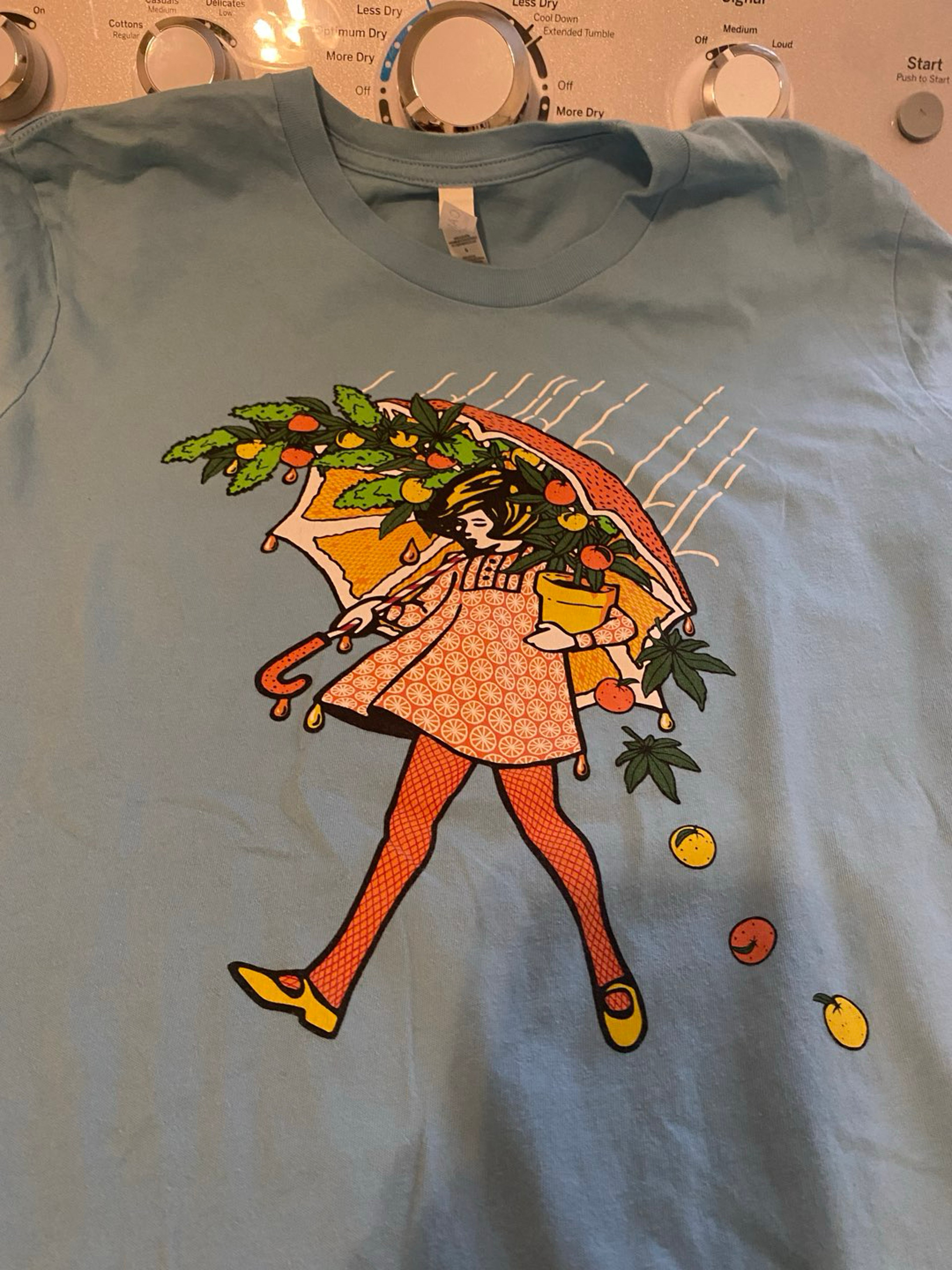 Slinger tee image 0