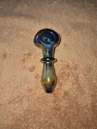 Preview pic of Matalic looking glass pipe