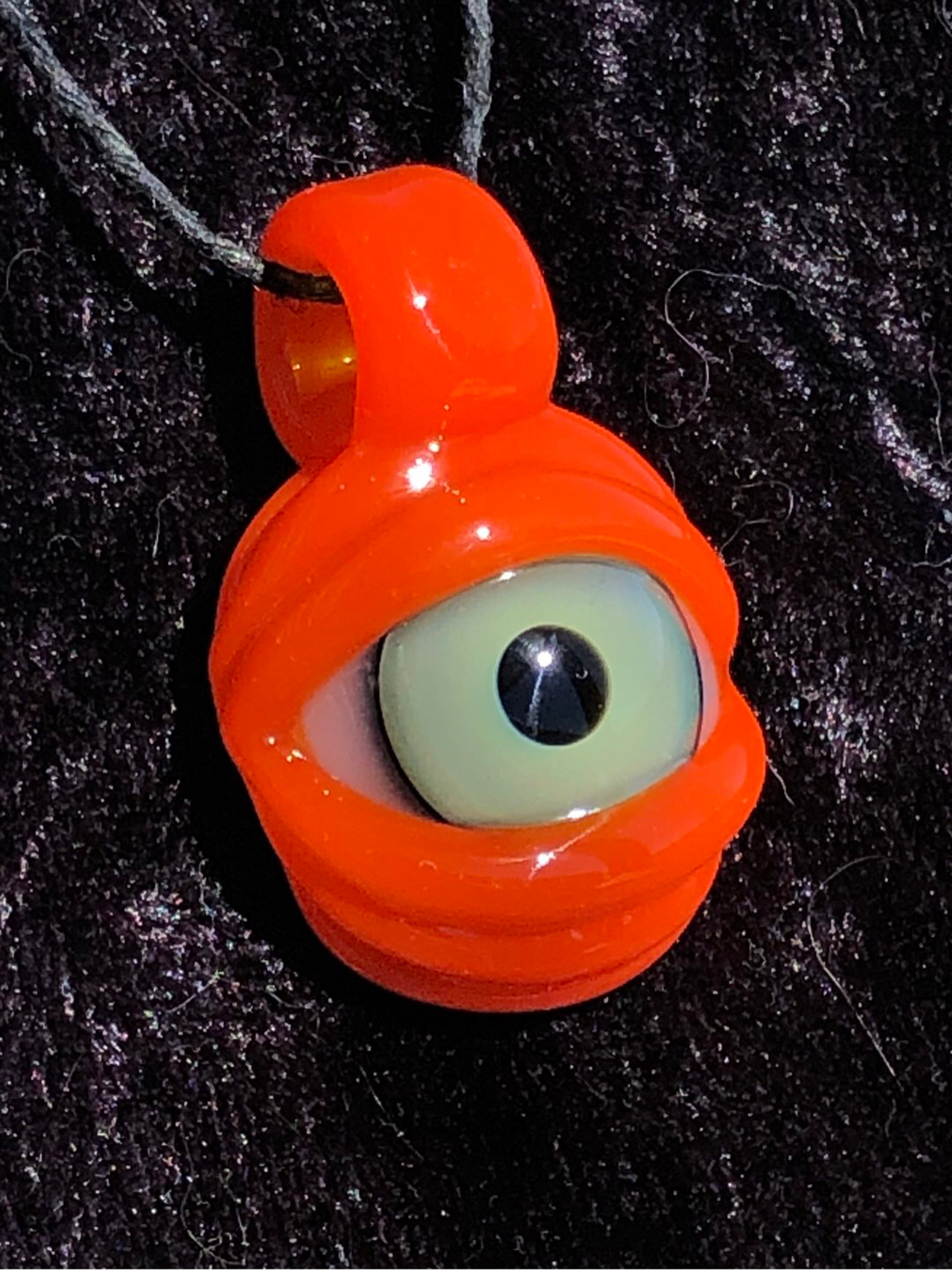 Eye Pendant image 0