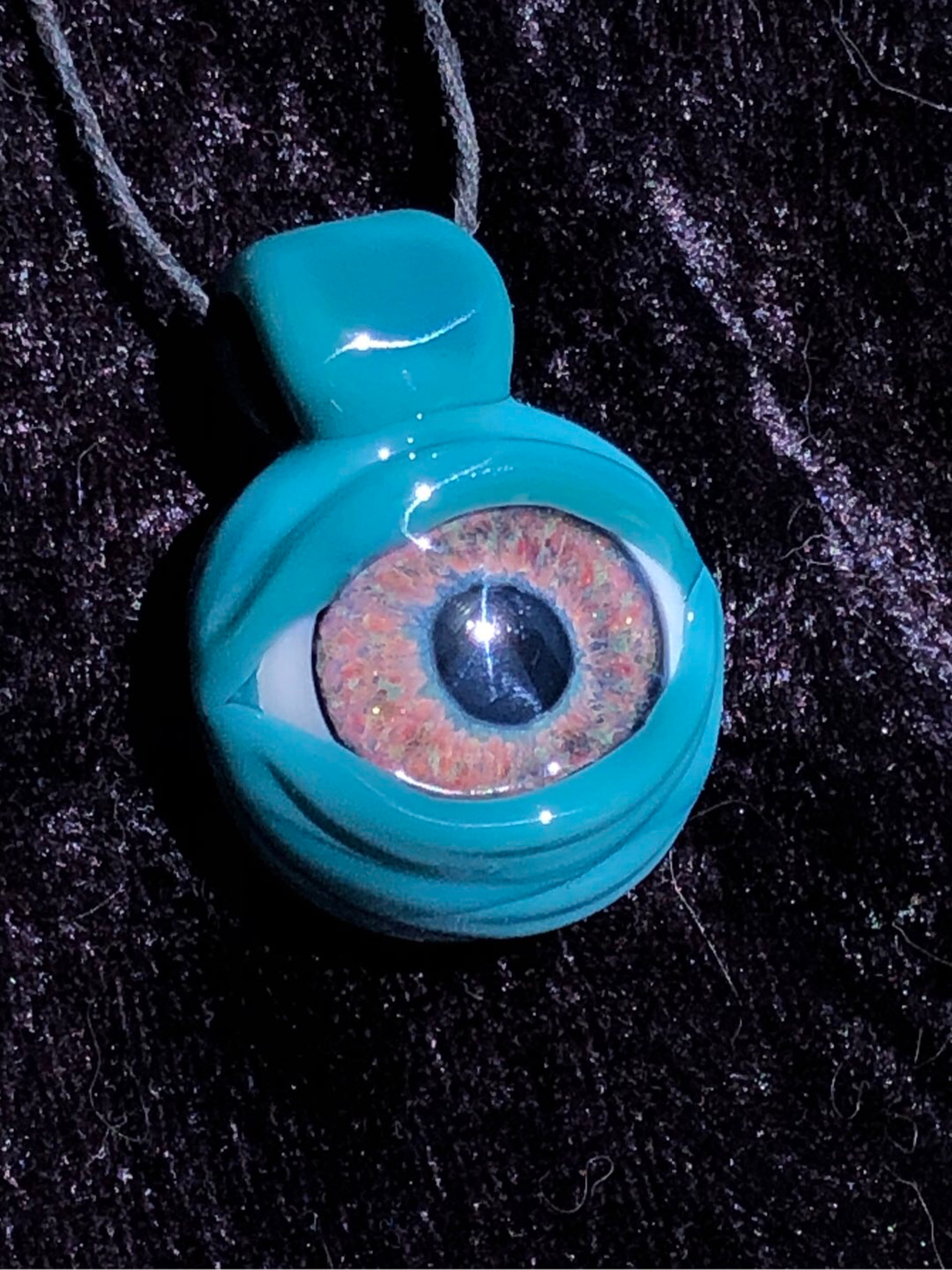 Eye Pendant image 0