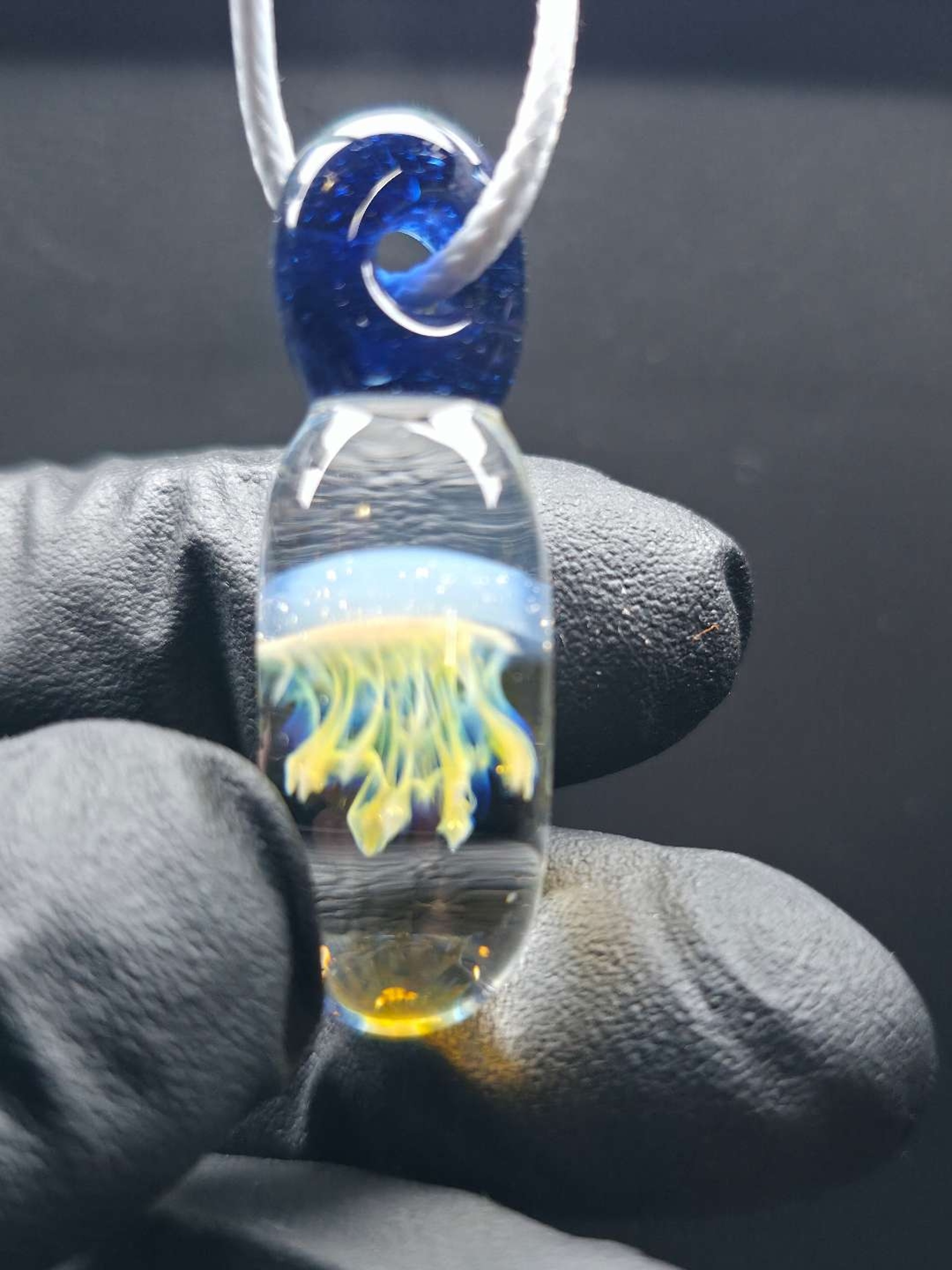 Preview pic of UV Jellyfish Pendant