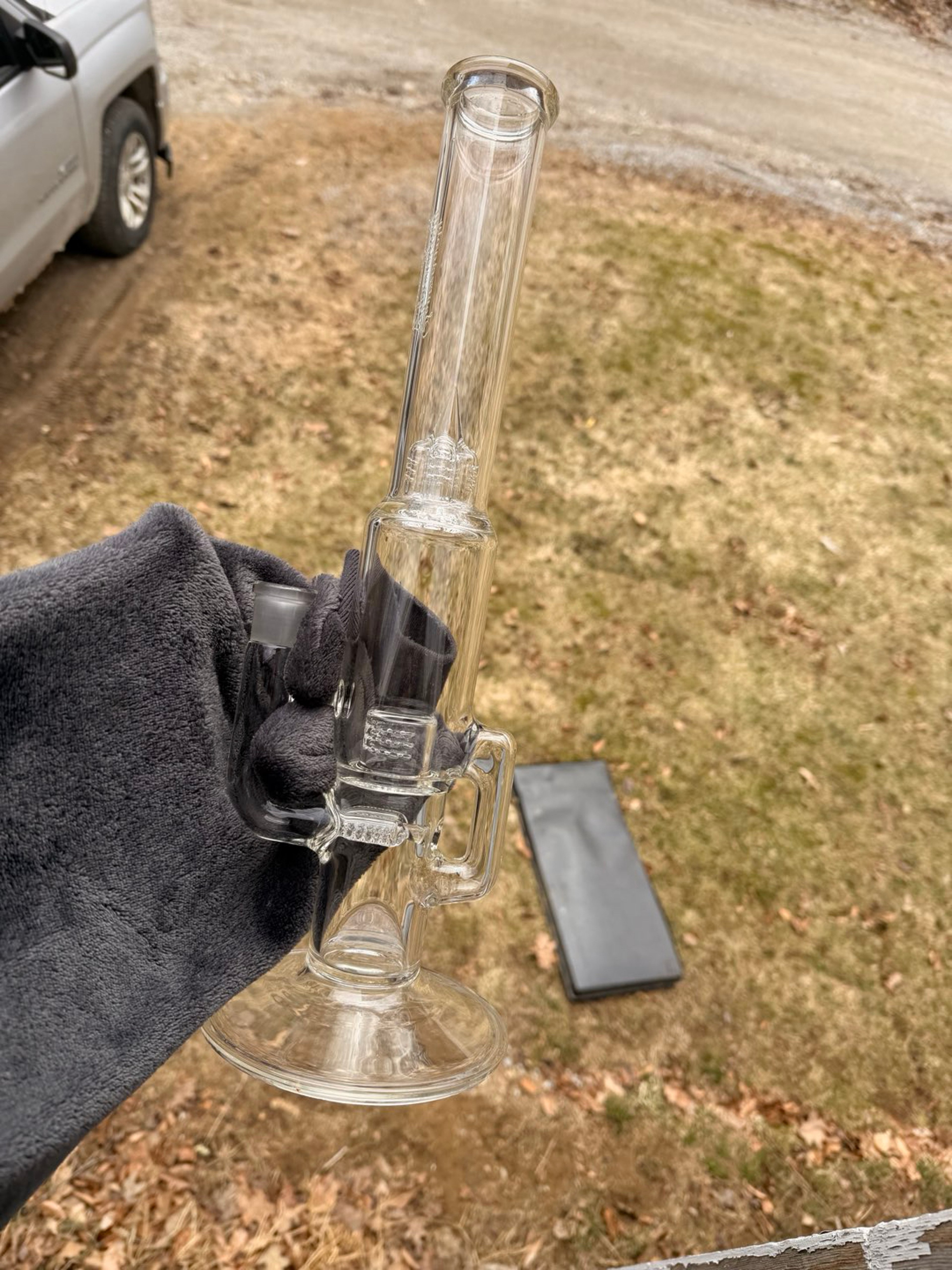 Preview pic of Sovereignty glass Capcycler