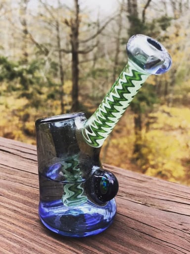 Preview pic of Natey Love mini bubbler