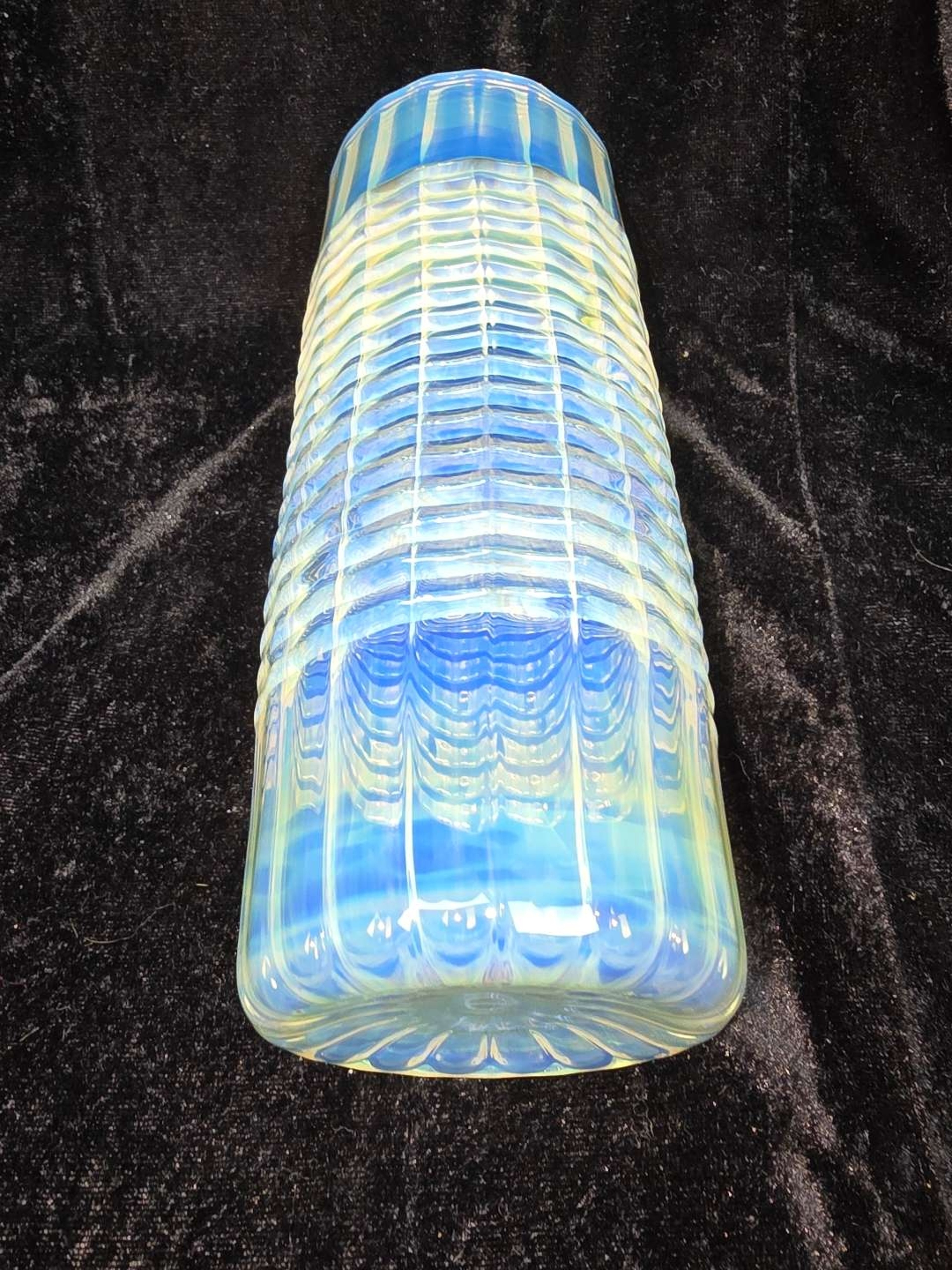 Preview pic of Ned Glassmen Fumed Glass