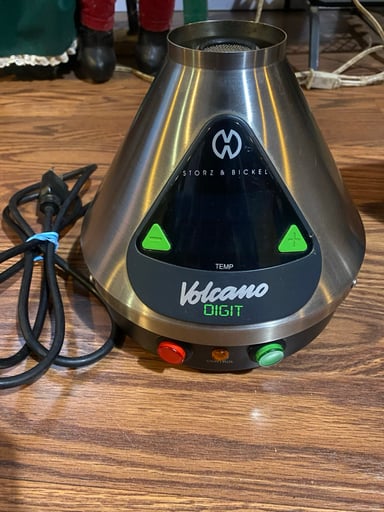 Preview pic of Volcano Digital Vaporizer w/ Easy Valve Starter Set