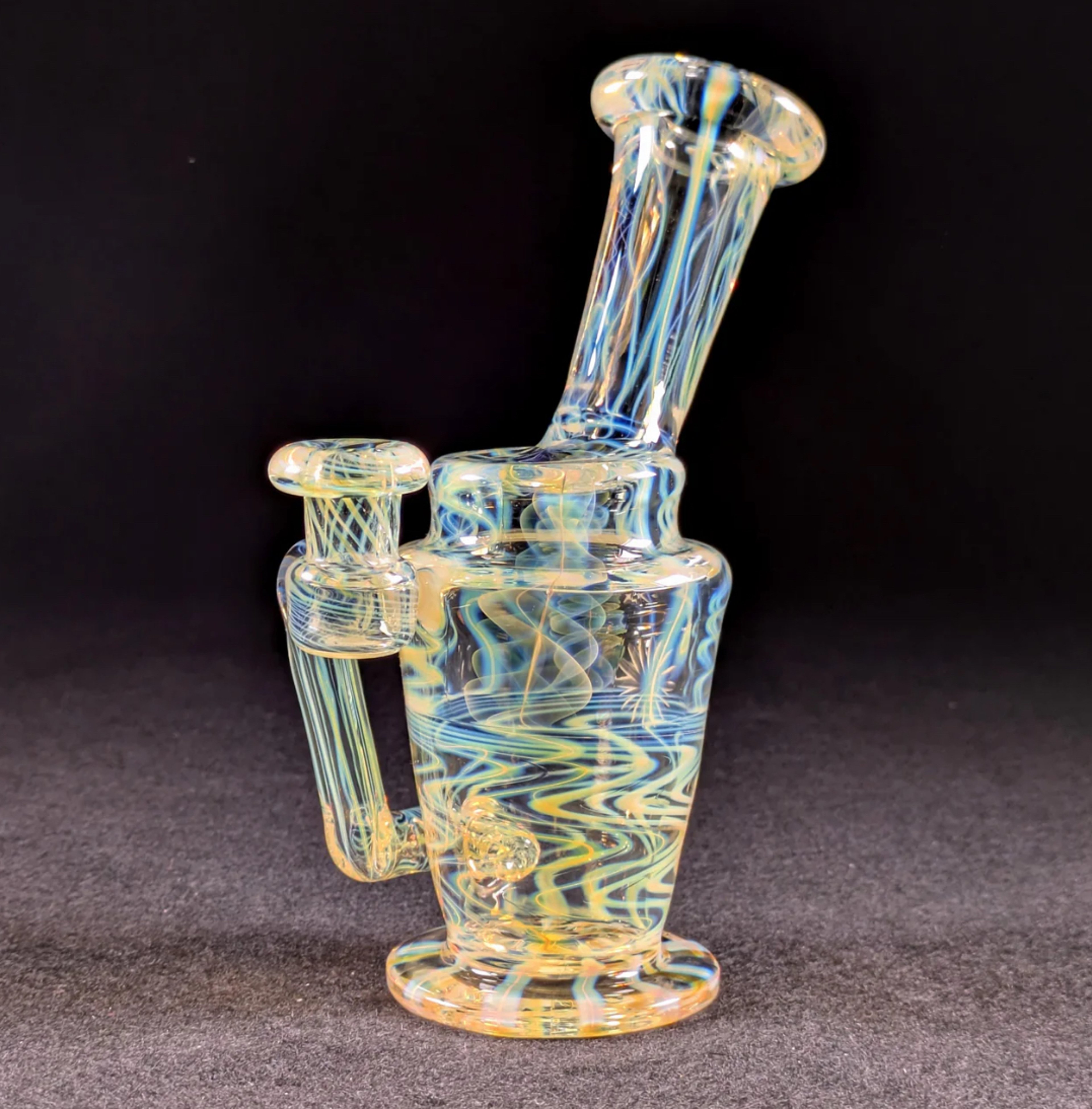 Preview pic of Ksukebey fumed up with box