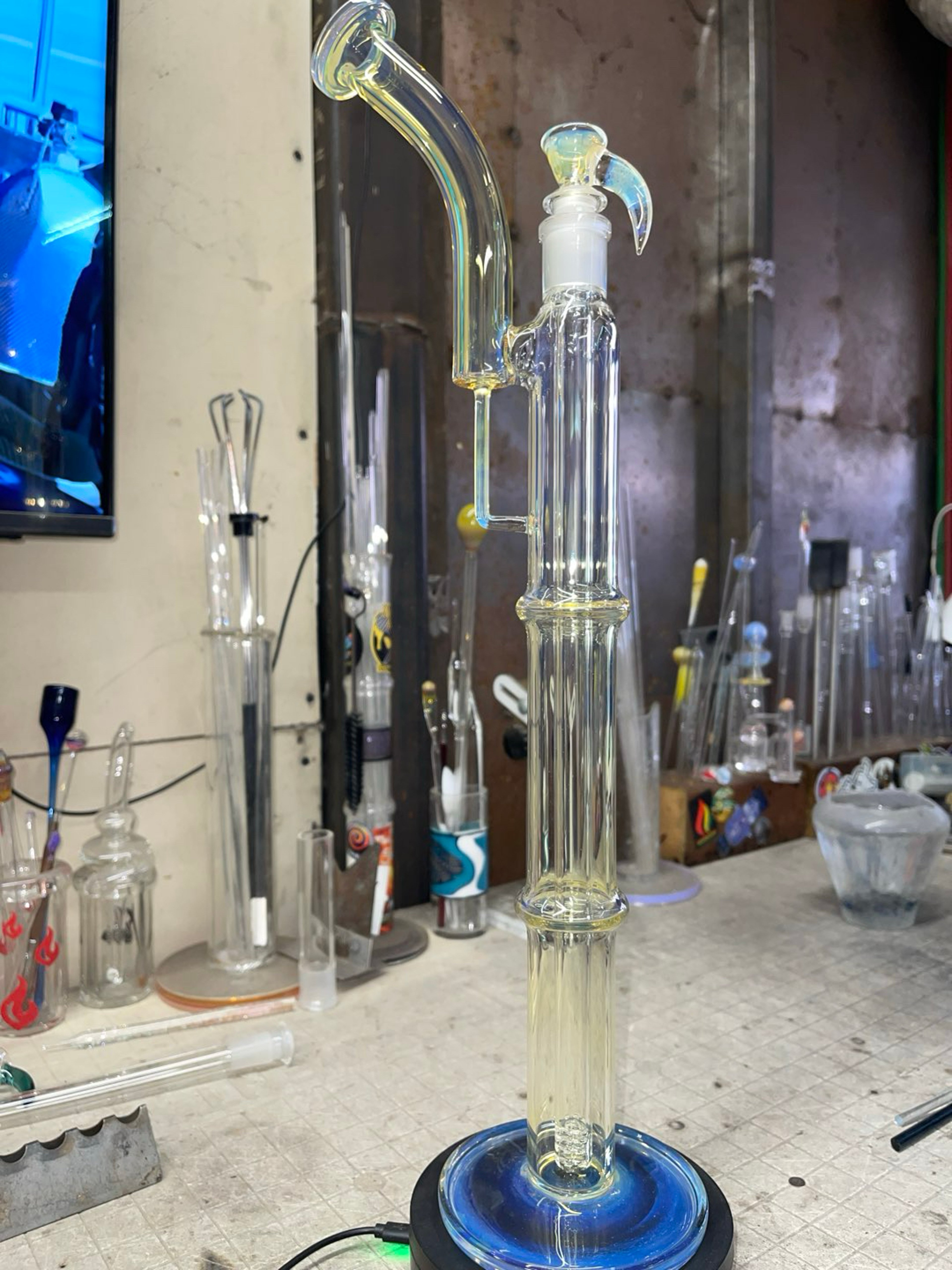 Preview pic of 20” tall, 14mm 2 holes slide, gridded steam, silver fume color