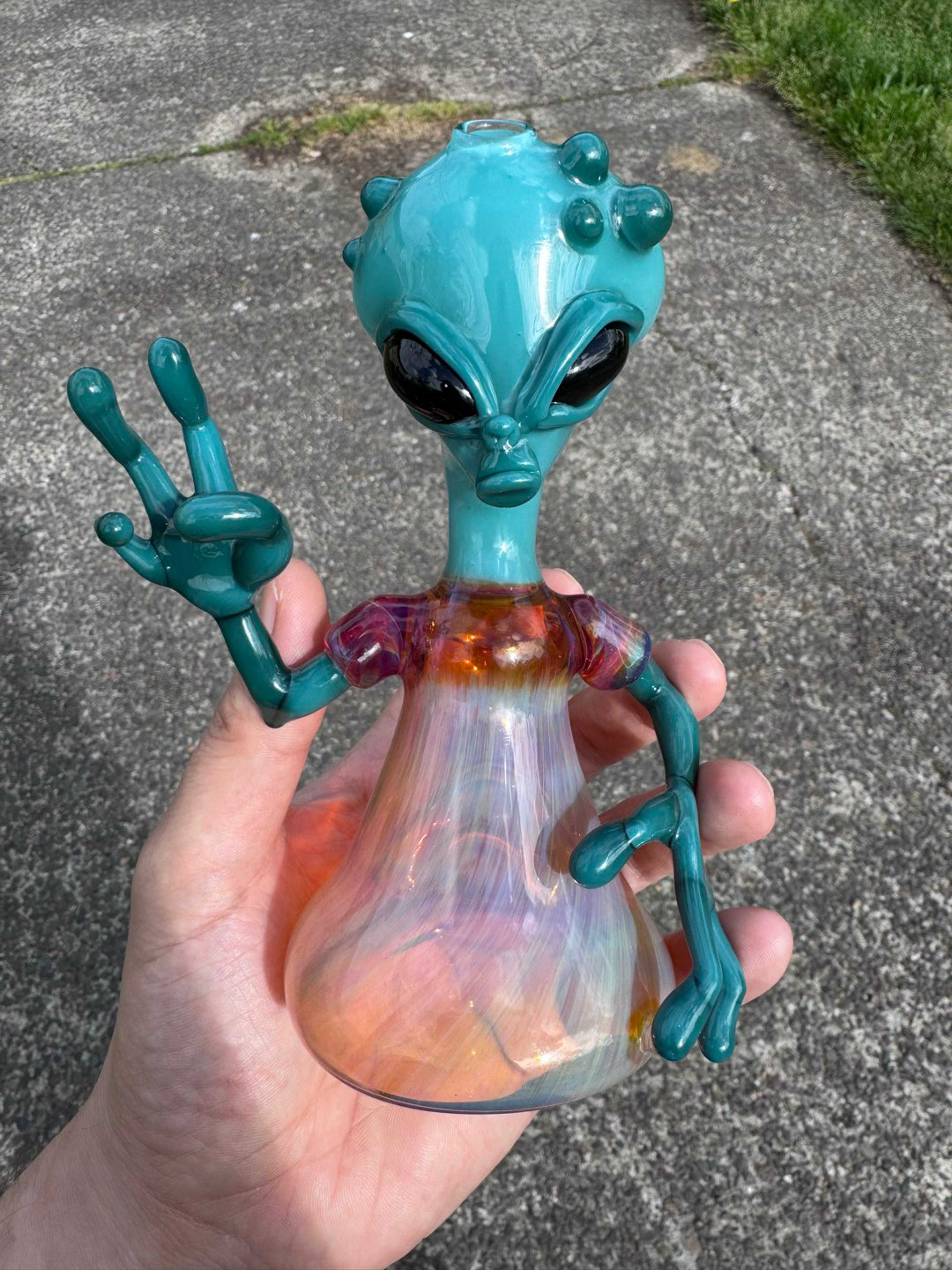 Preview pic of Peace Alien beaker rig