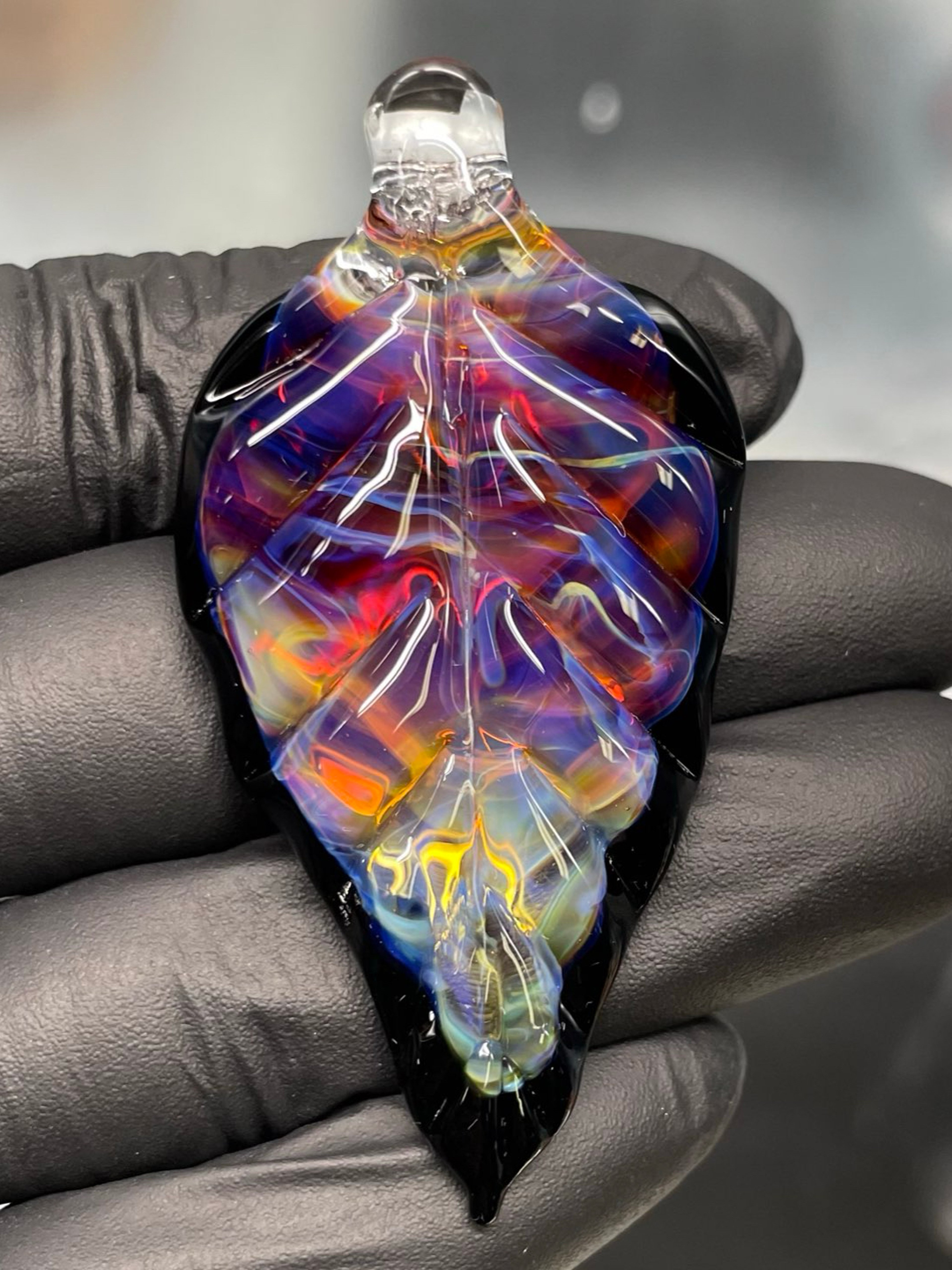 Preview pic of Psychedelic Leaf Pendant