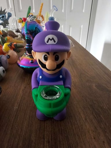 Preview pic of Silicone Purple Mario