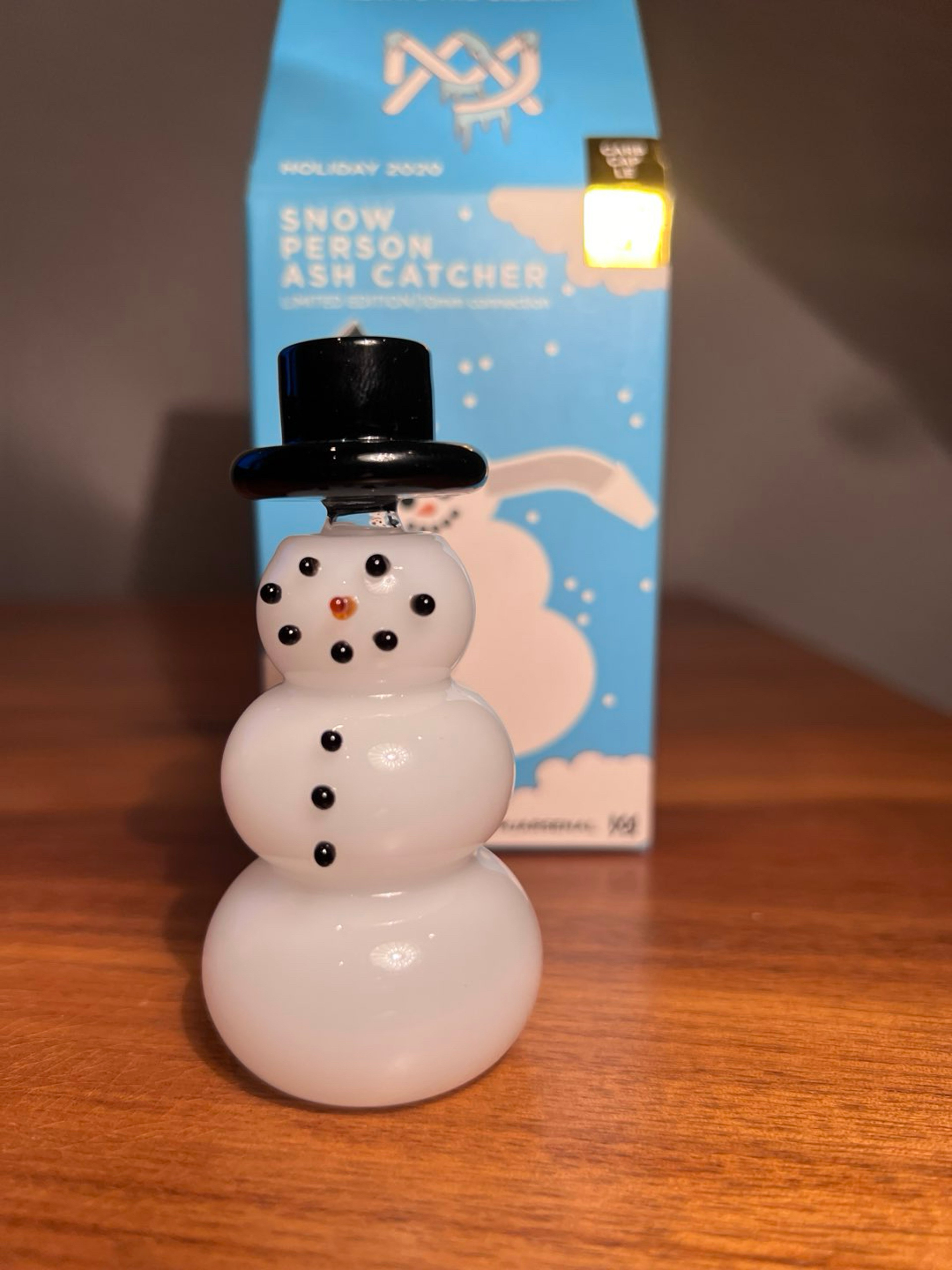 Preview pic of MJ Arsenal - Snow Person Ash Catcher (45 degree)