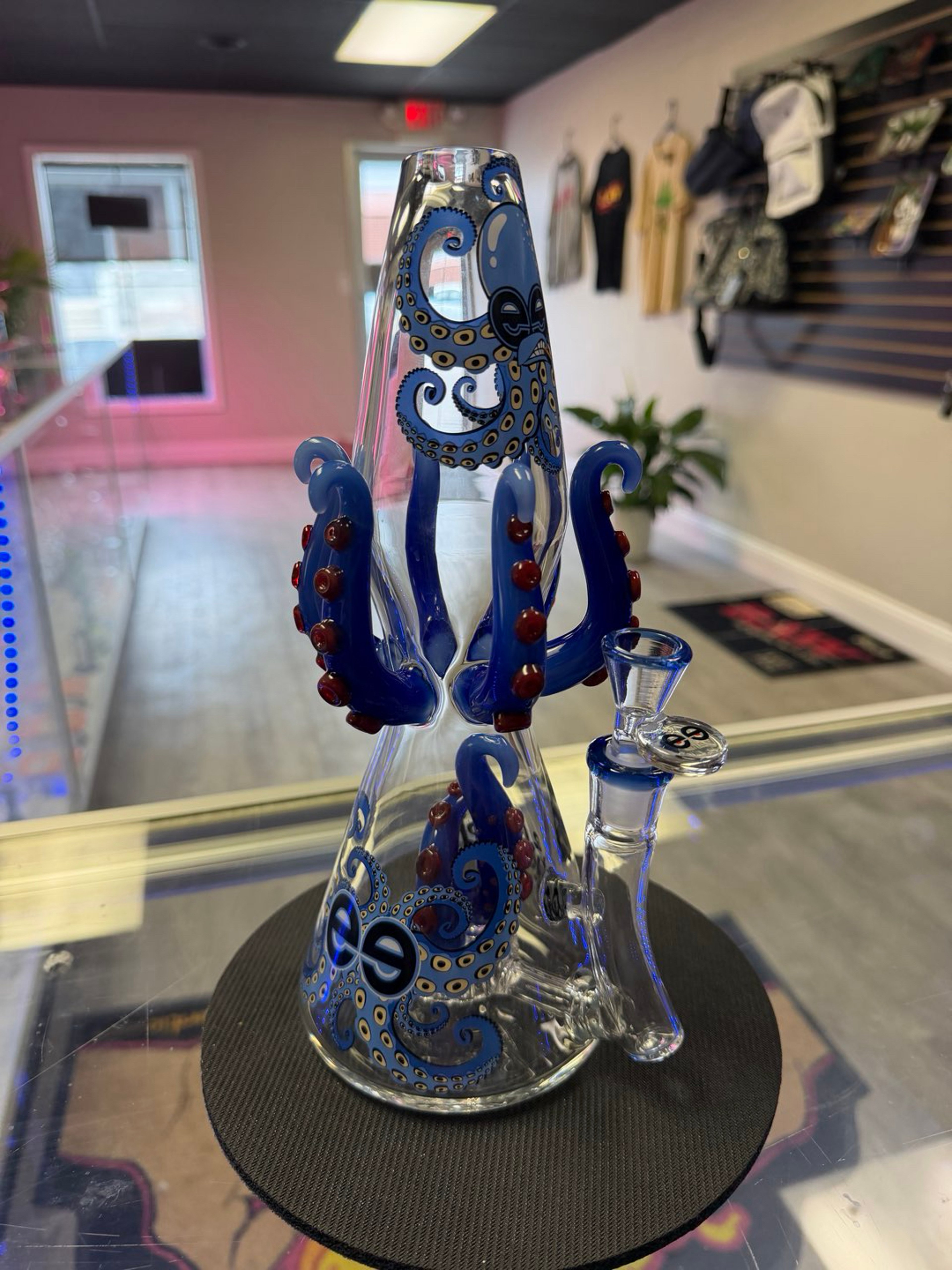 Preview pic of Cheech Glass - 11" Smokes Dreams Water Pipe