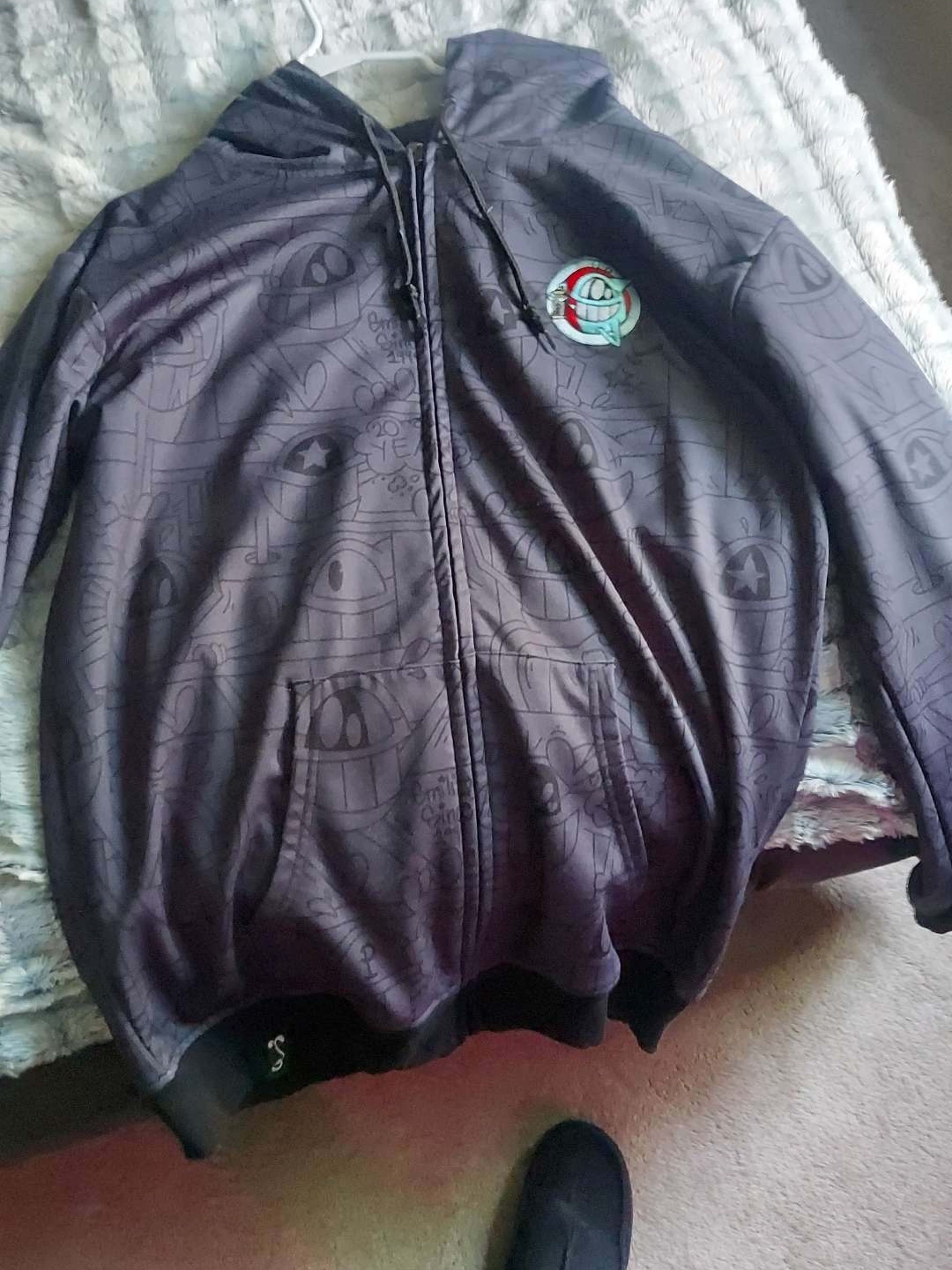 Preview pic of Grassroots pez reversible hoodie.