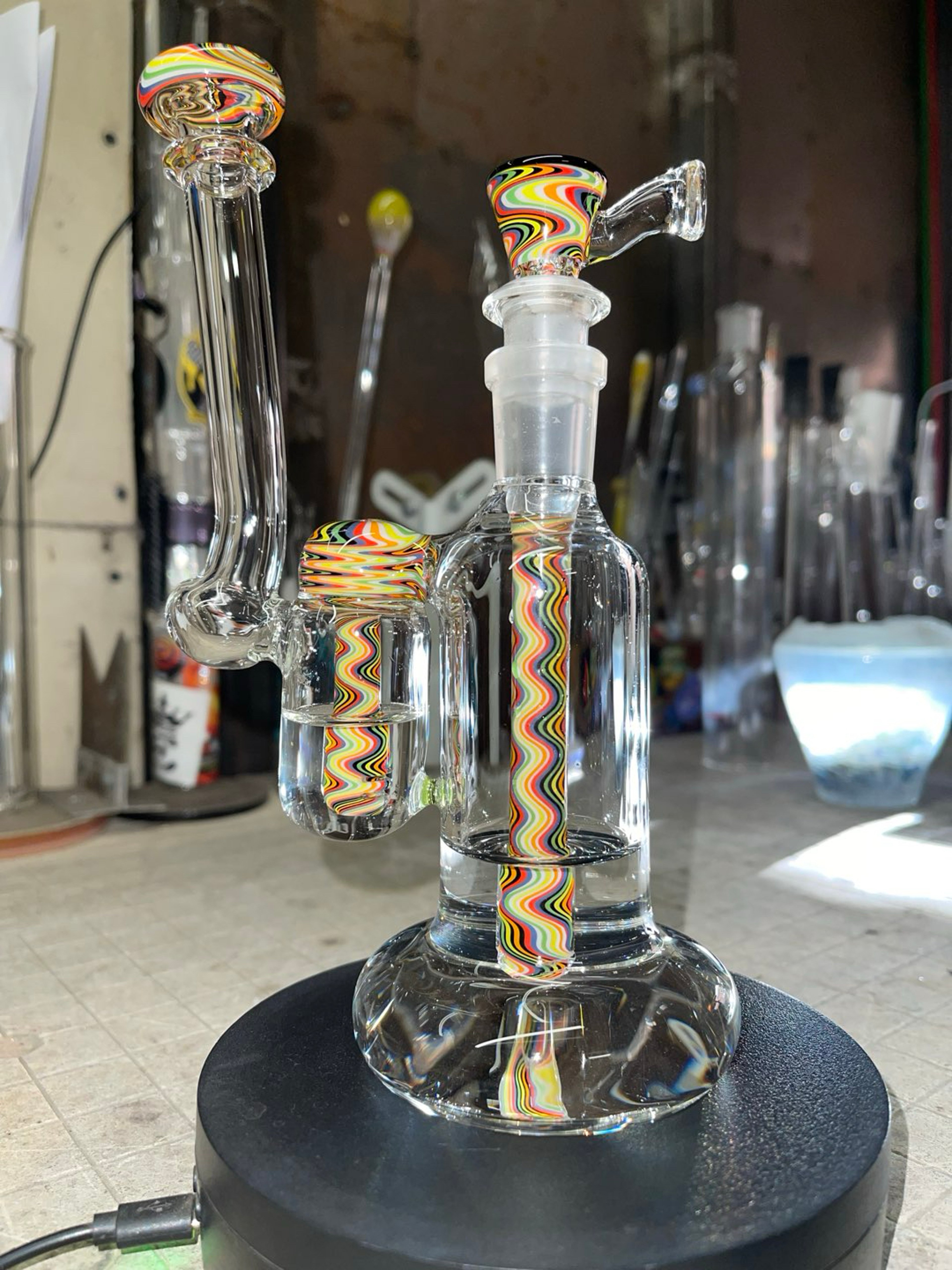 Preview pic of 8.50” tall,14mm 2 holes slide, gridded steam