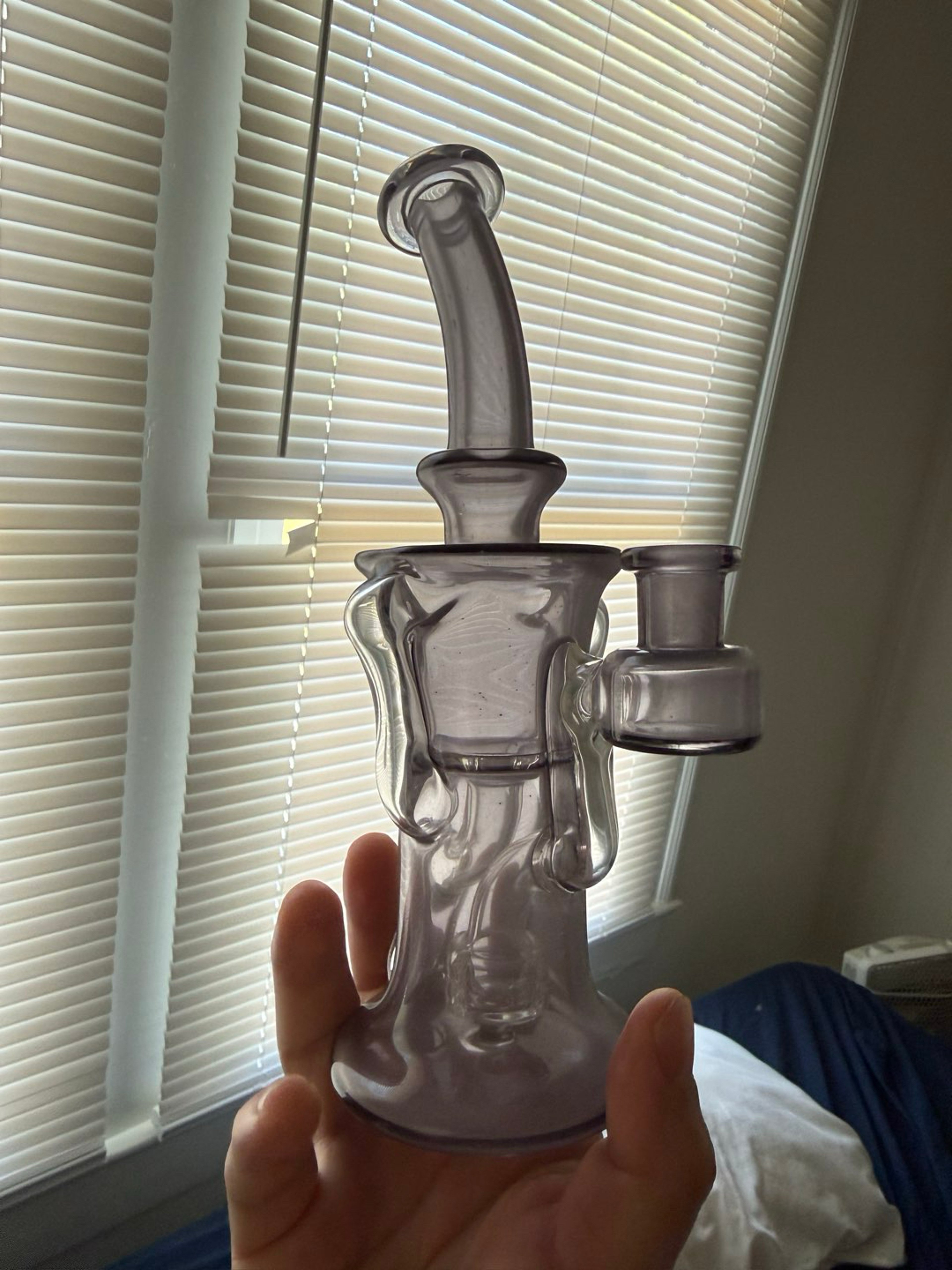 Preview pic of Chubby glass gill recycler