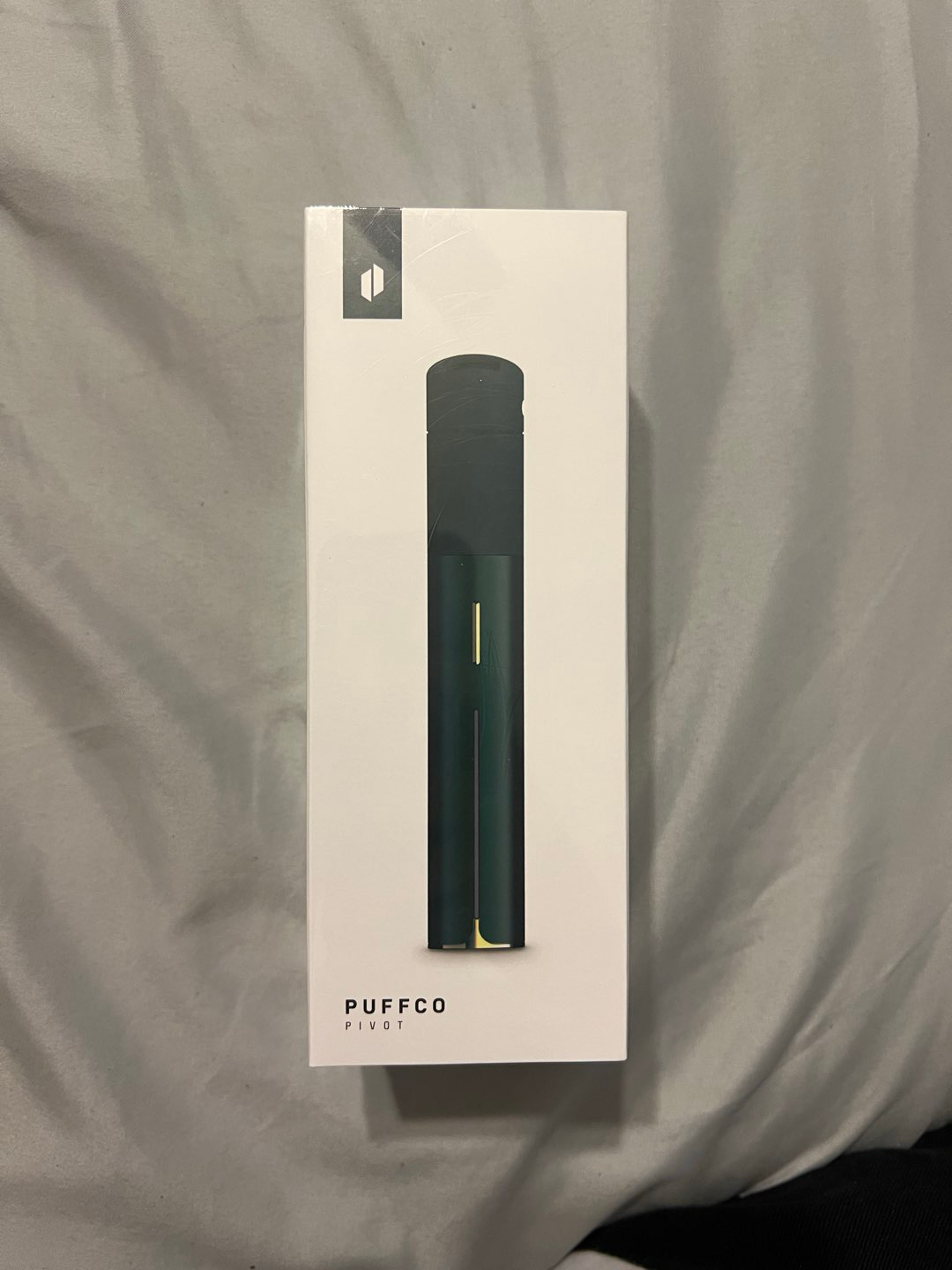 puffco pivot pine green image 0