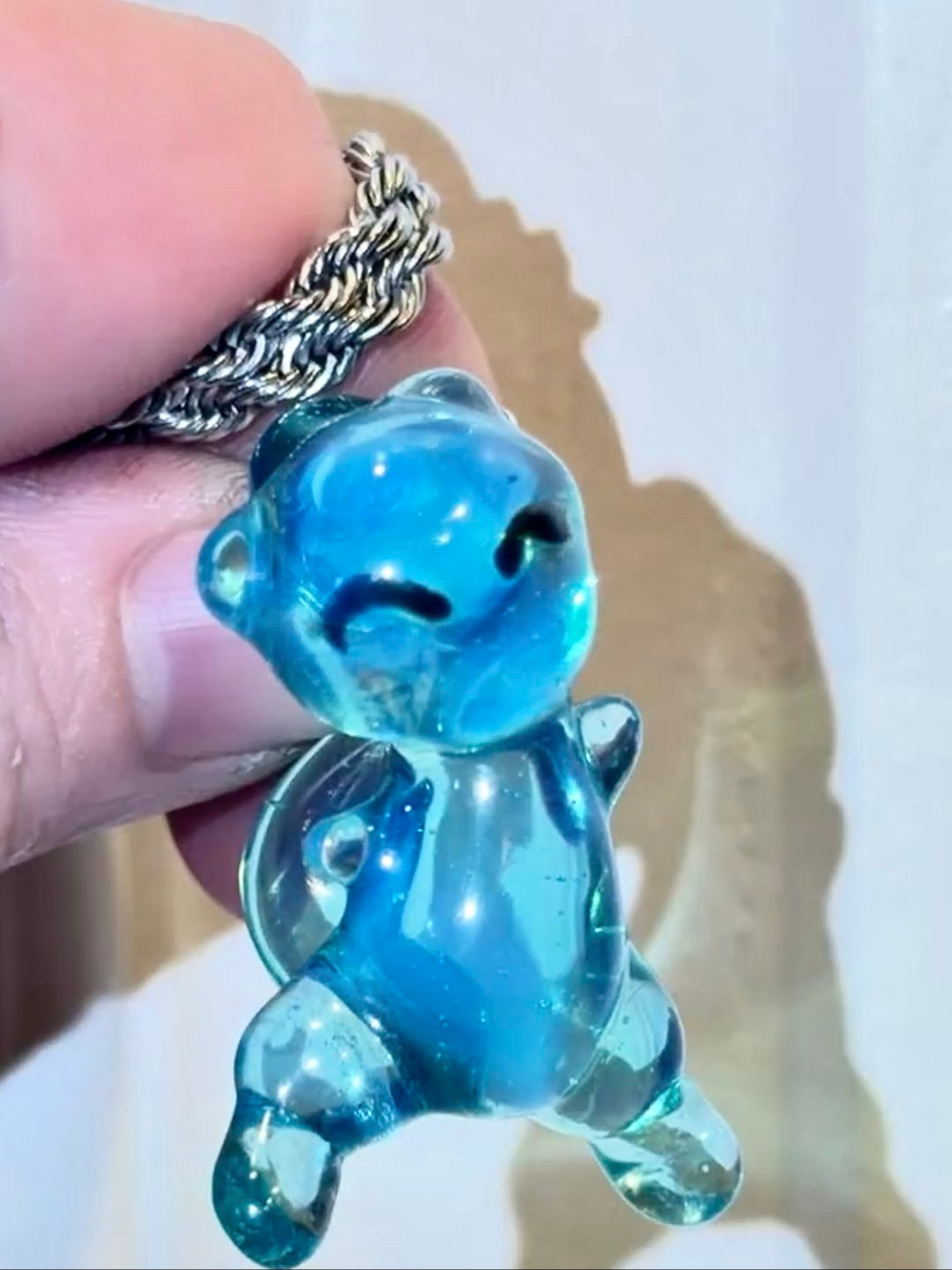 Preview pic of Shiny mew pendant