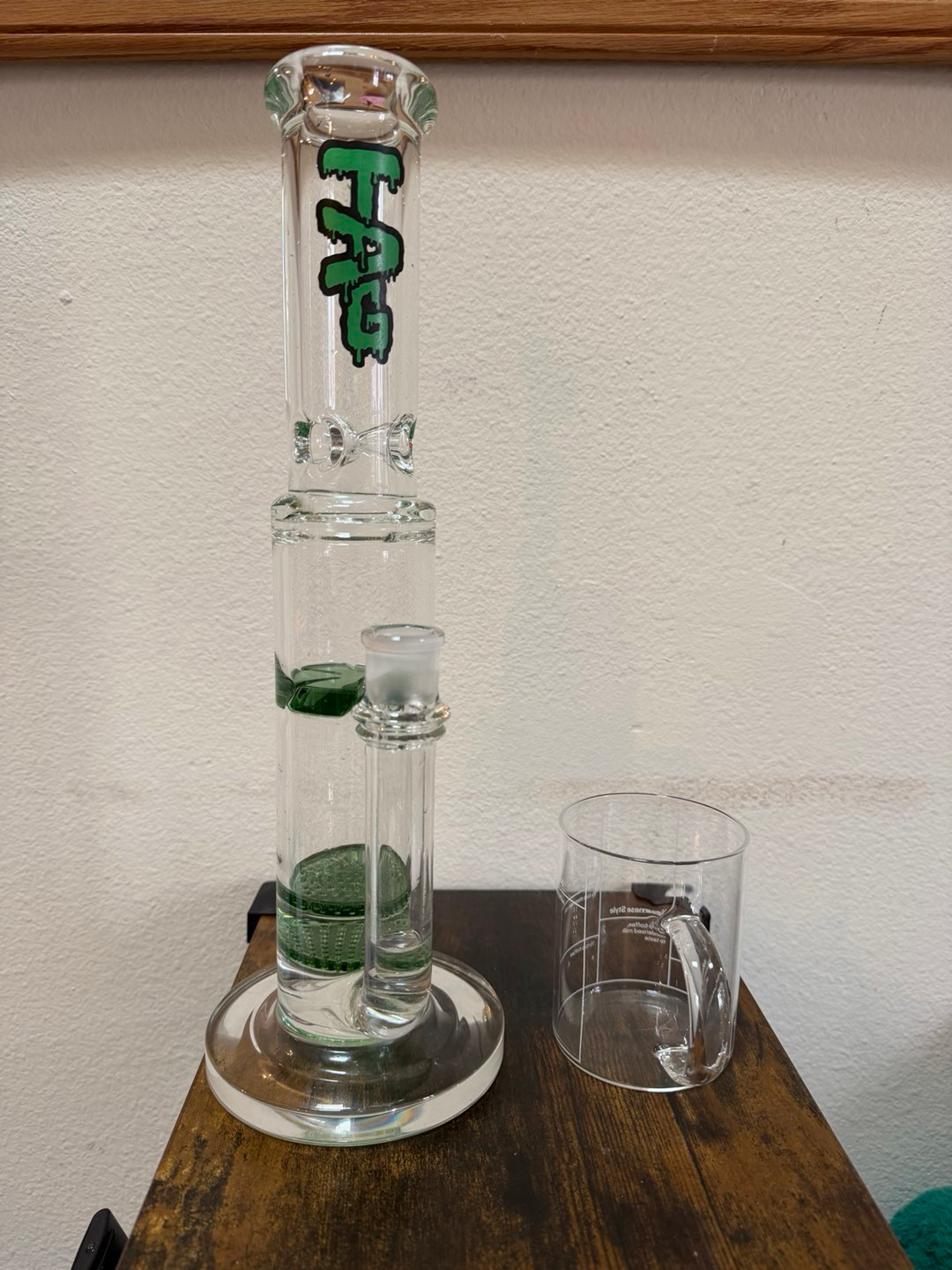 Preview pic of 16" Double Honeycomb to Spinning Splash Guard Bong 50x7MM