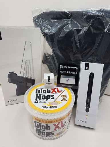 Preview pic of Ultimate New Puffco Peak Bundle - 420 Special