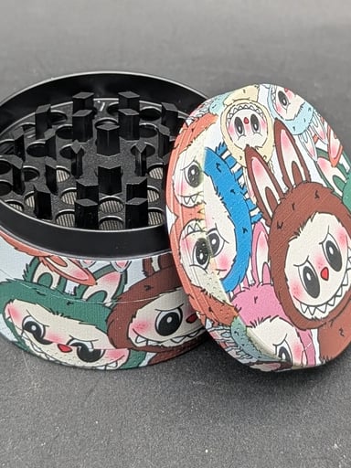 Preview pic of LAGRINDGRIND 63MM 4 PIECE METAL GRINDERS