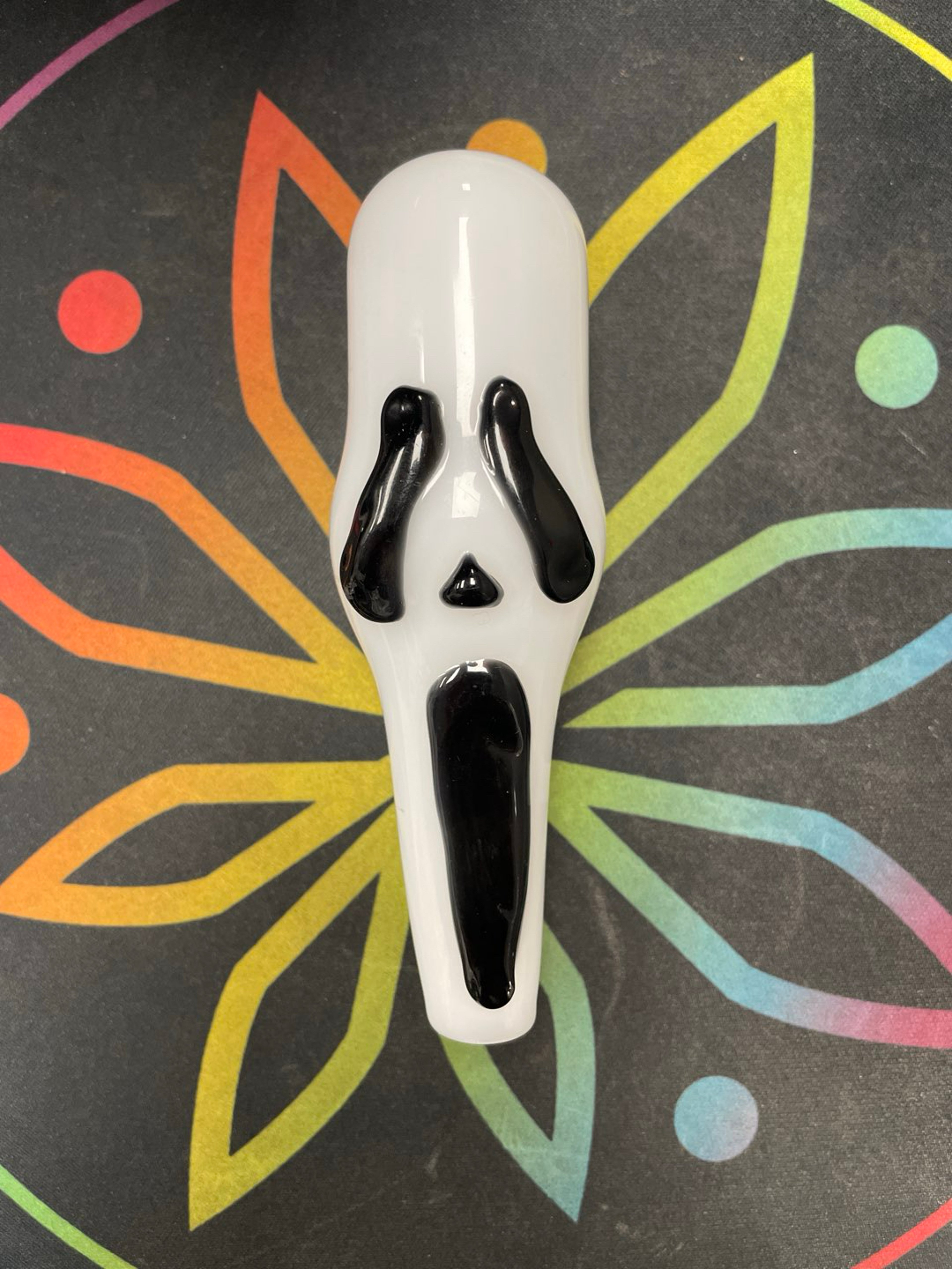 Preview pic of Scream Mask 5 Inch Hand Pipe
