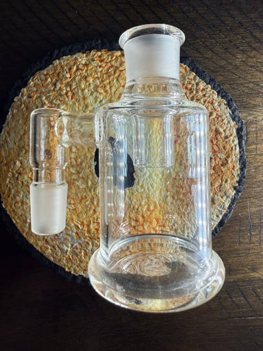 Preview pic of US Tubes 18mm Ash Catcher