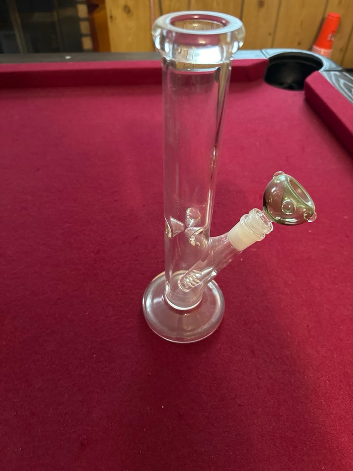 Glass piece 3 | Shop Straight Tubes on GlassPass