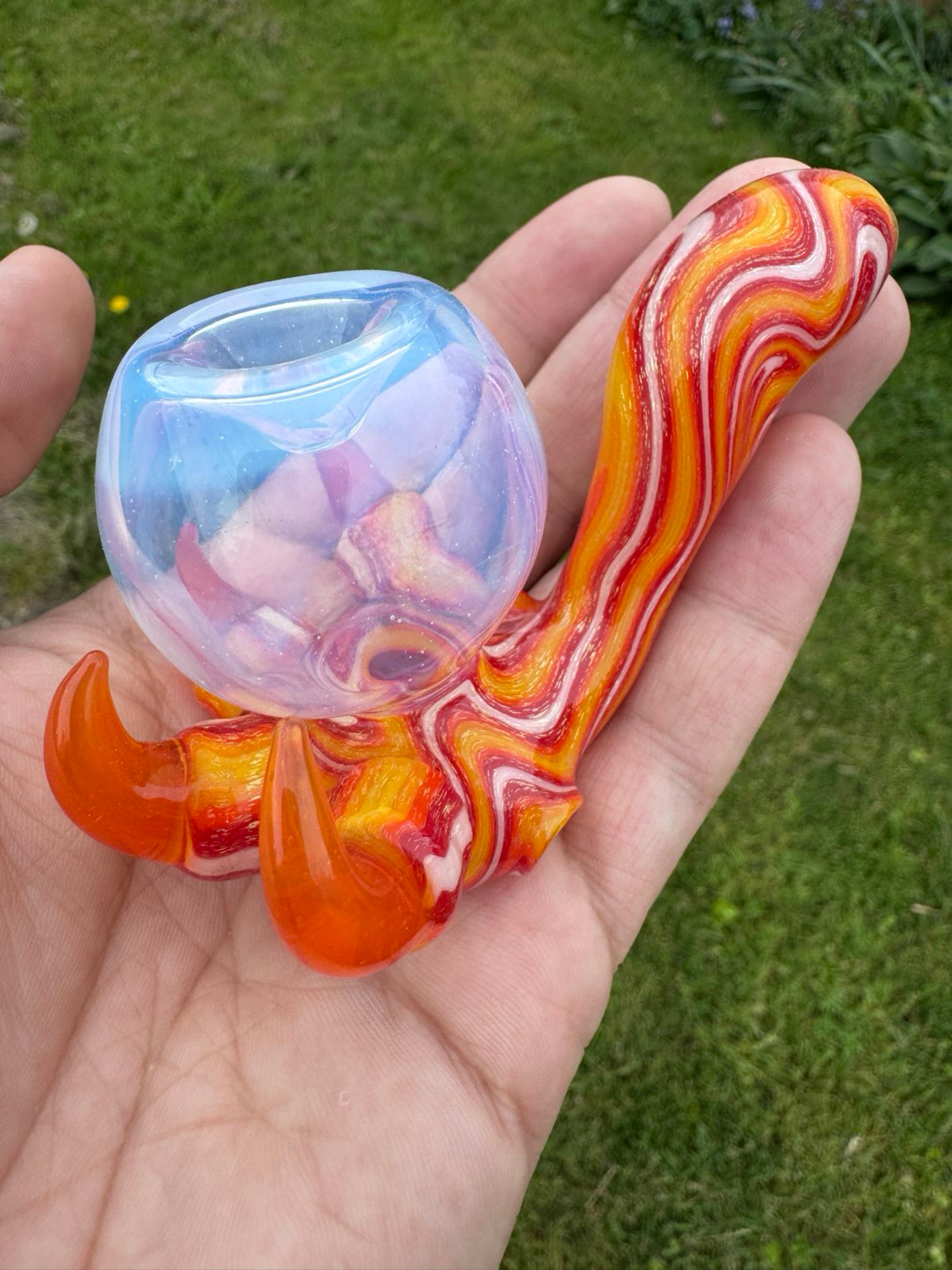 Preview pic of Cthulhu Sherlock holding orb collab