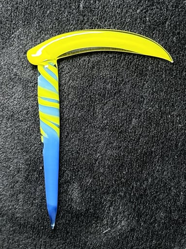 Preview pic of MarvinsGlass Signature scythe 🍋