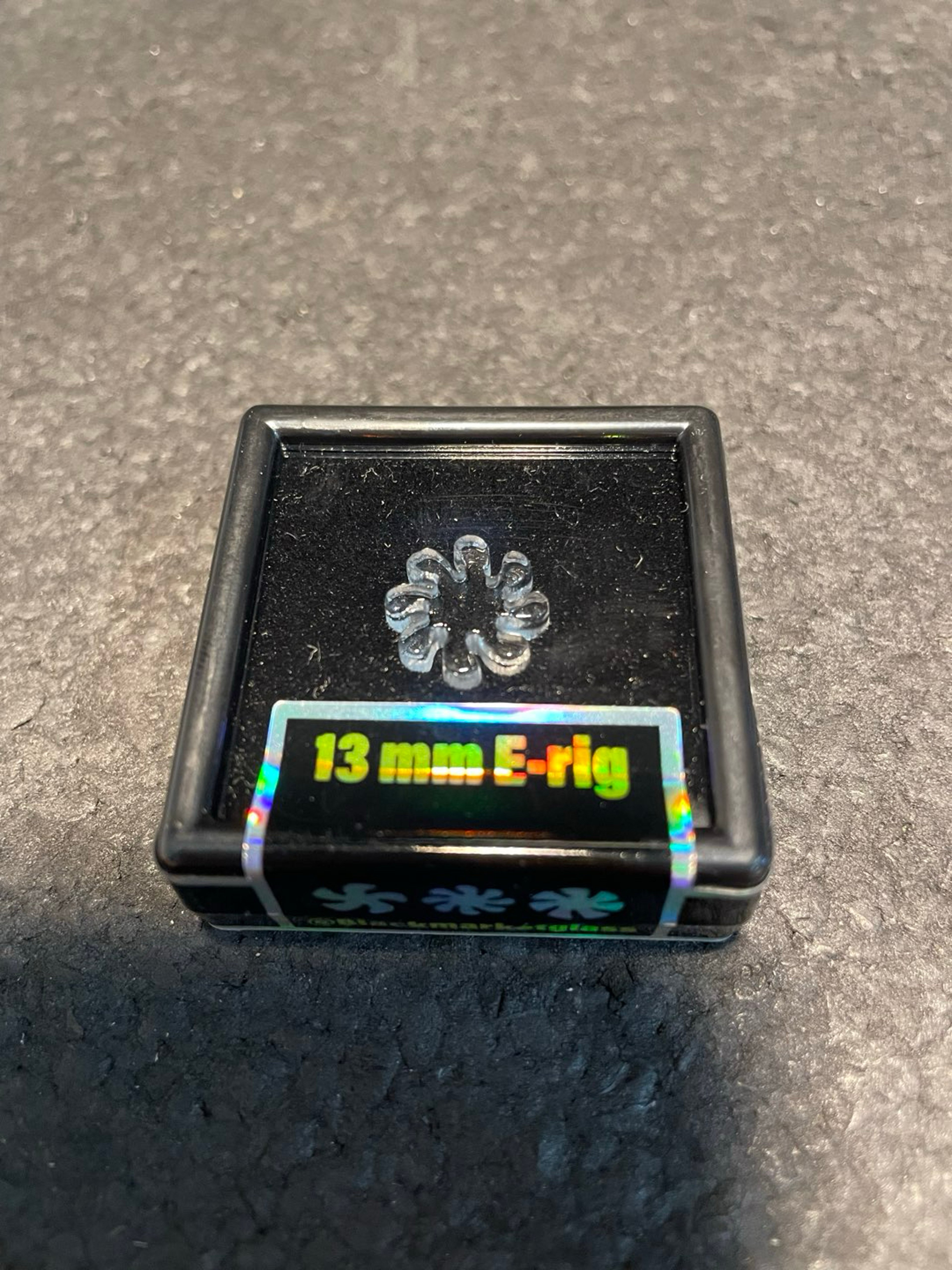 Preview pic of Black Market Glass 13mm Flake Style 2
