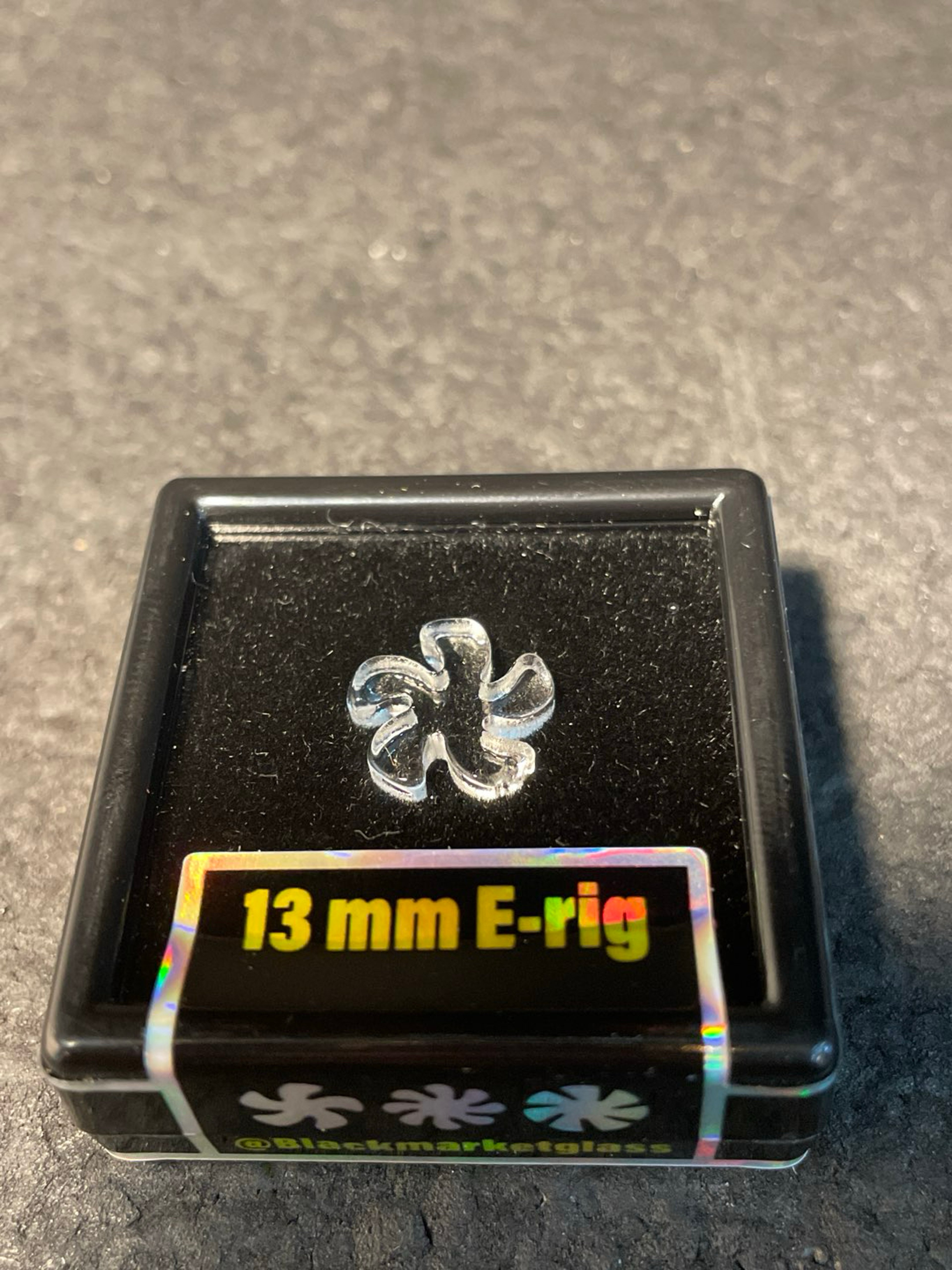 Preview pic of Black Market Glass 13mm Flake style 4