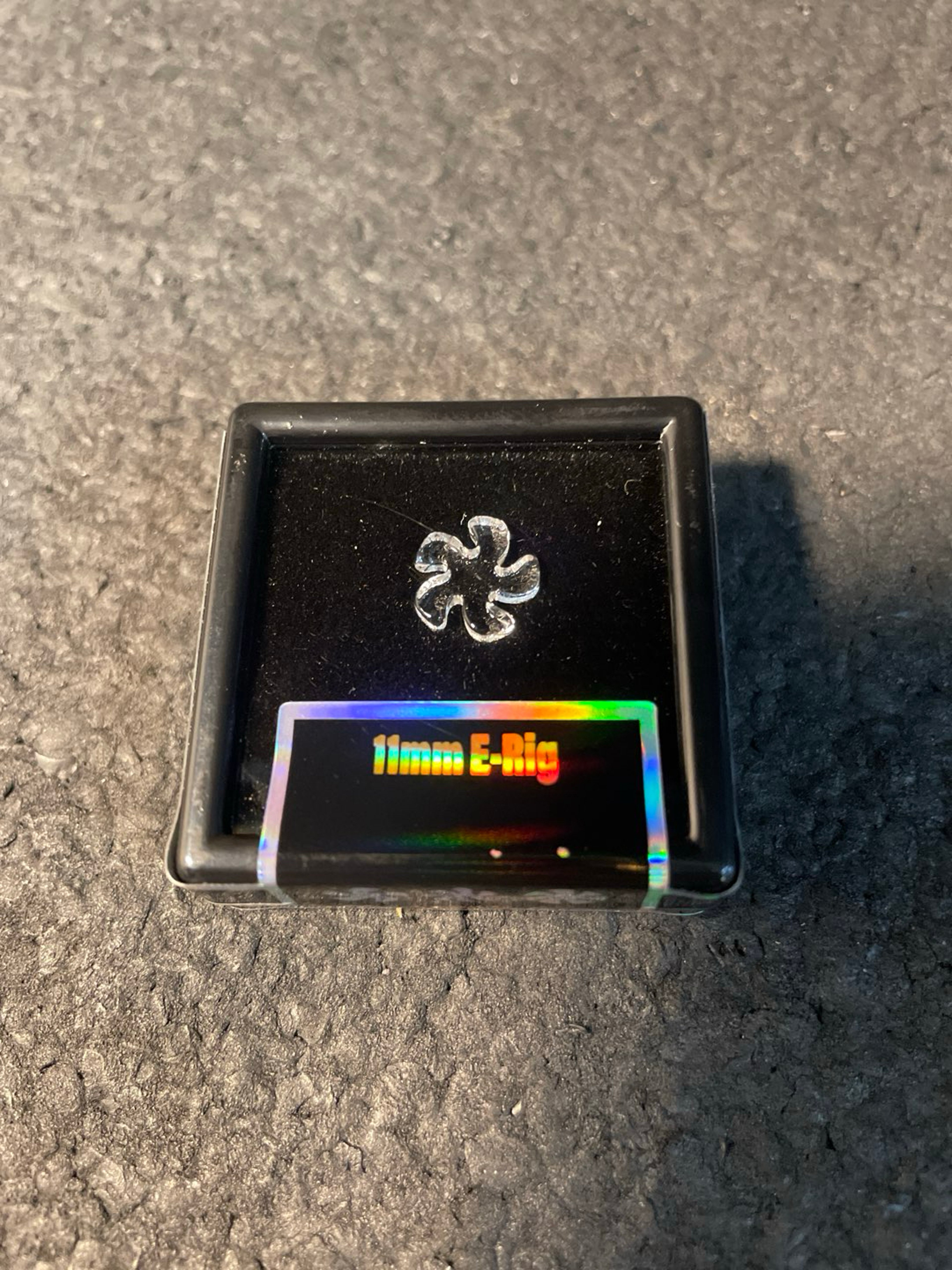 Preview pic of Black Market Glass 11mm Flake Style 2