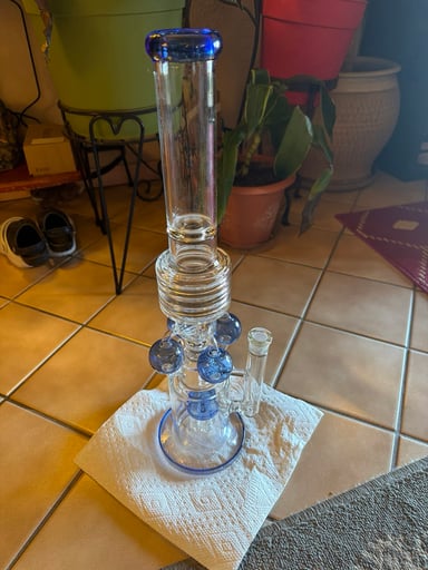 Preview pic of Bong