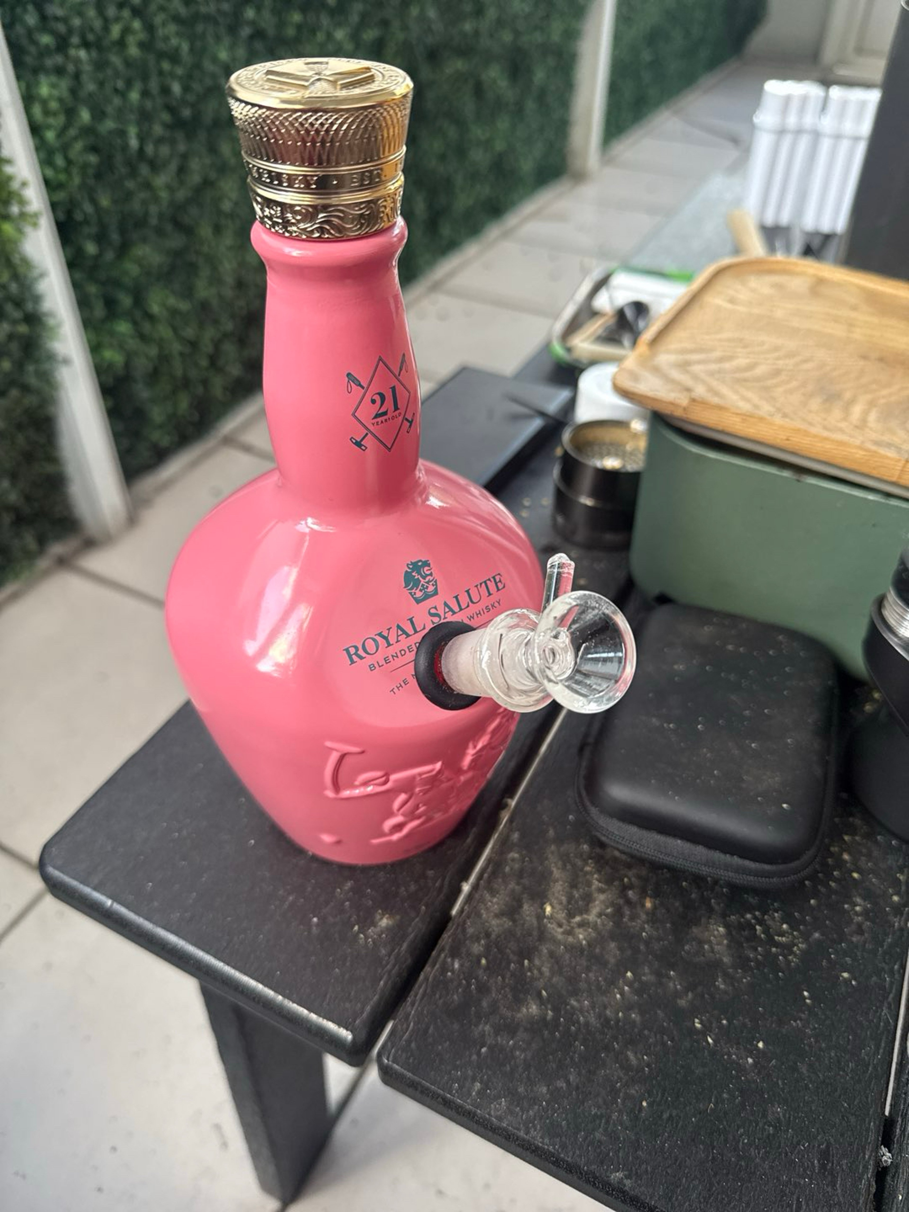 *FREE SHIPPING* Royal salute maimi edition bong image 0