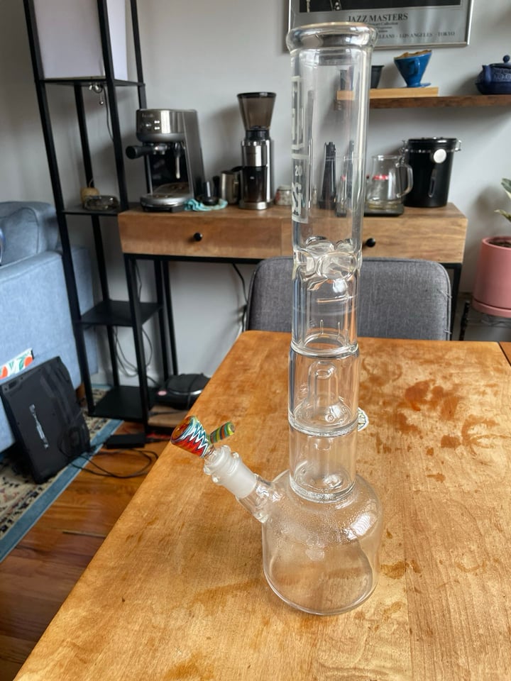 HiSi 19 inch | Shop HiSi on GlassPass