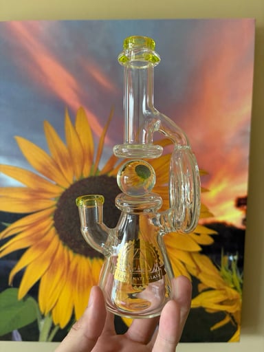 Preview pic of Import Illuminati Glass