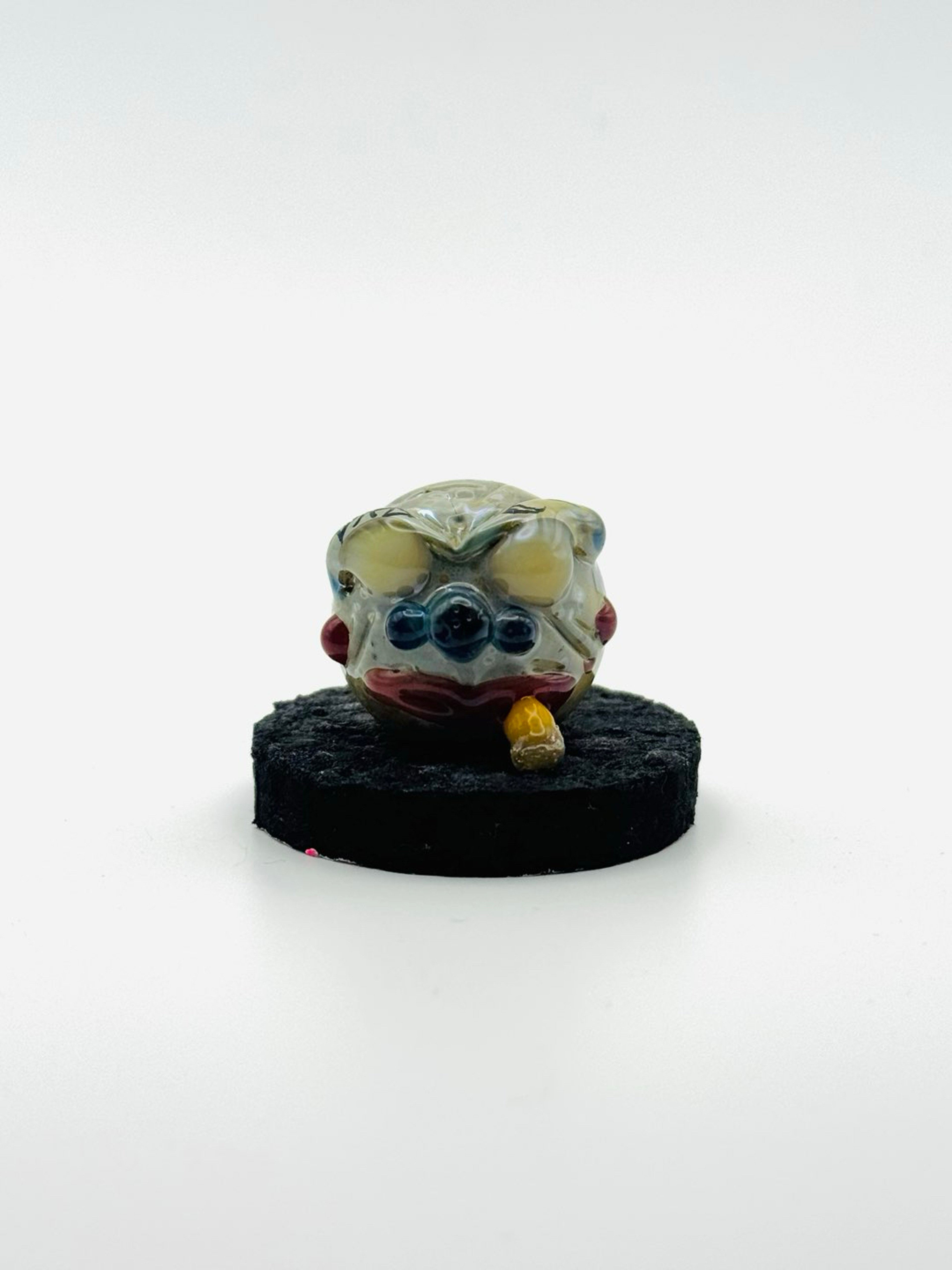 Preview pic of Tatted clown marble w/ cig pillar