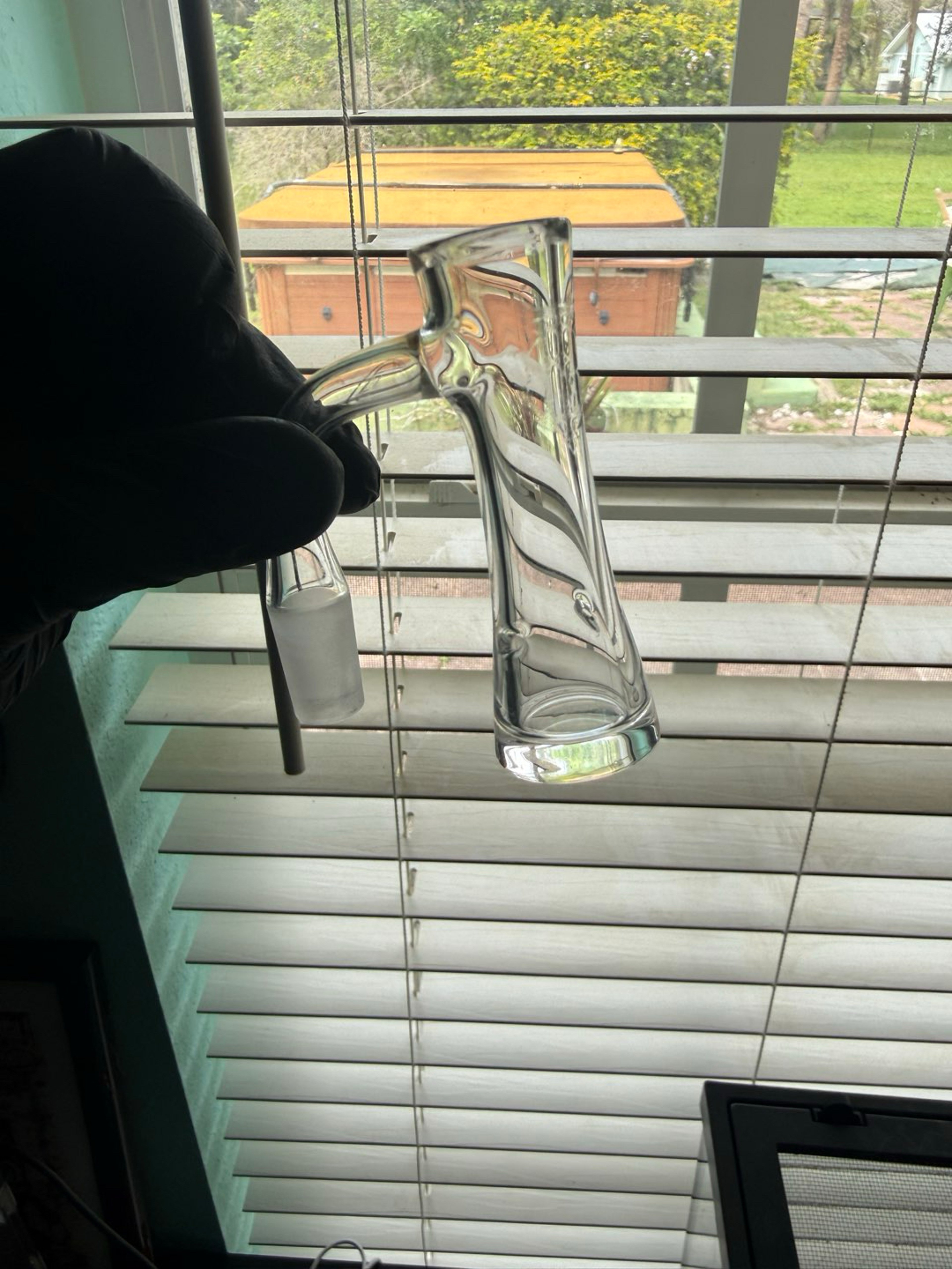 1$ Auctions! 14mm Quartz banger image 0