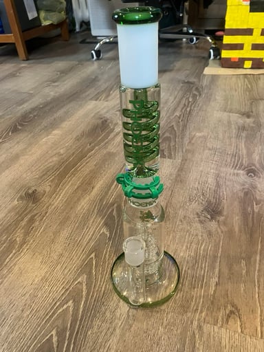 Preview pic of Phoenix Bong