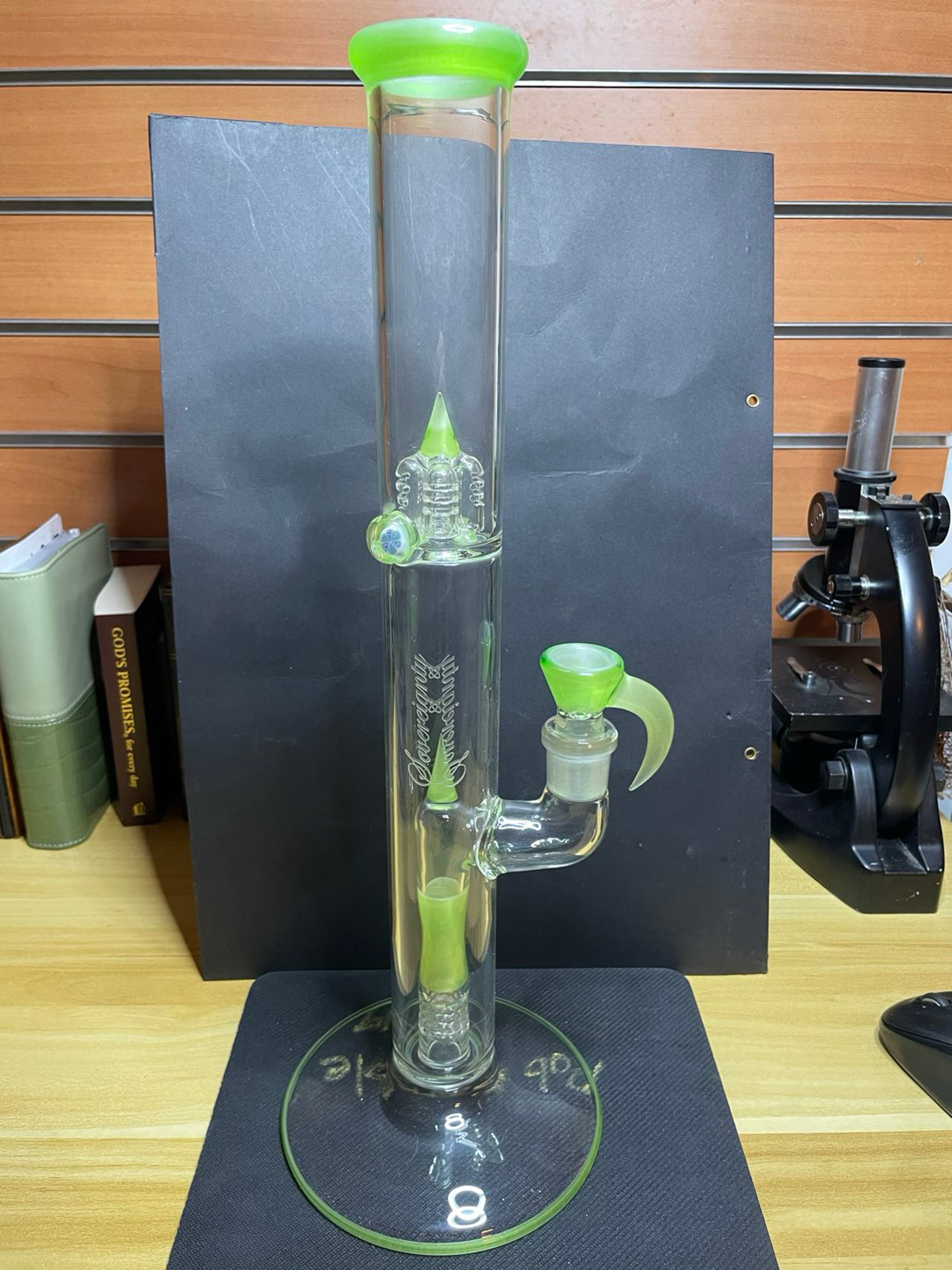 Preview pic of Sovereignty FA Reduced 360 Lime White Satin