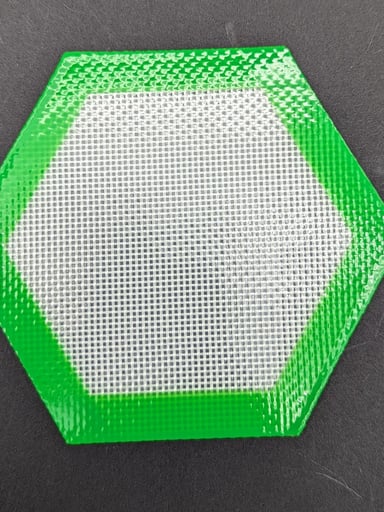 Preview pic of COLORFUL HEXAGON SILICONE DAB MAT