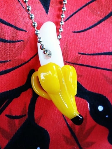 Preview pic of Coyle Banana Pendant