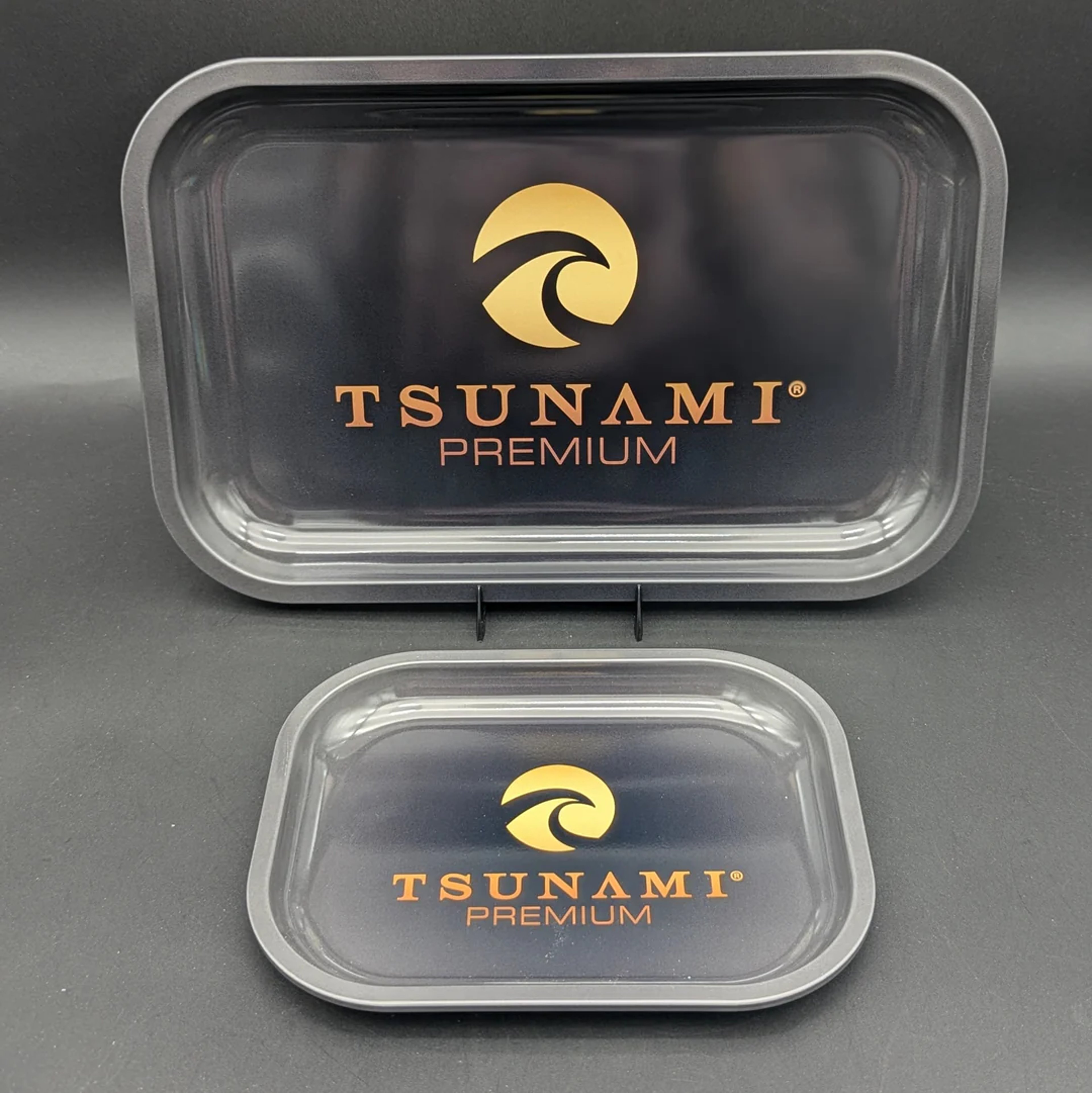Preview pic of TSUNAMI PREMIUM ROLLING TRAY