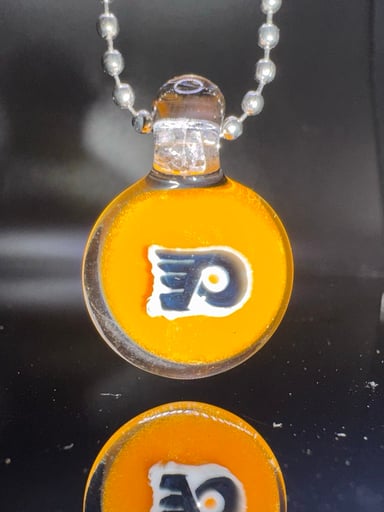Preview pic of Flyers pendant #1