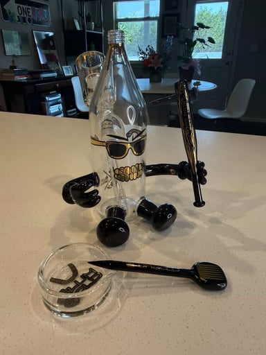 Preview pic of Slumgold x Skimask 40oz set