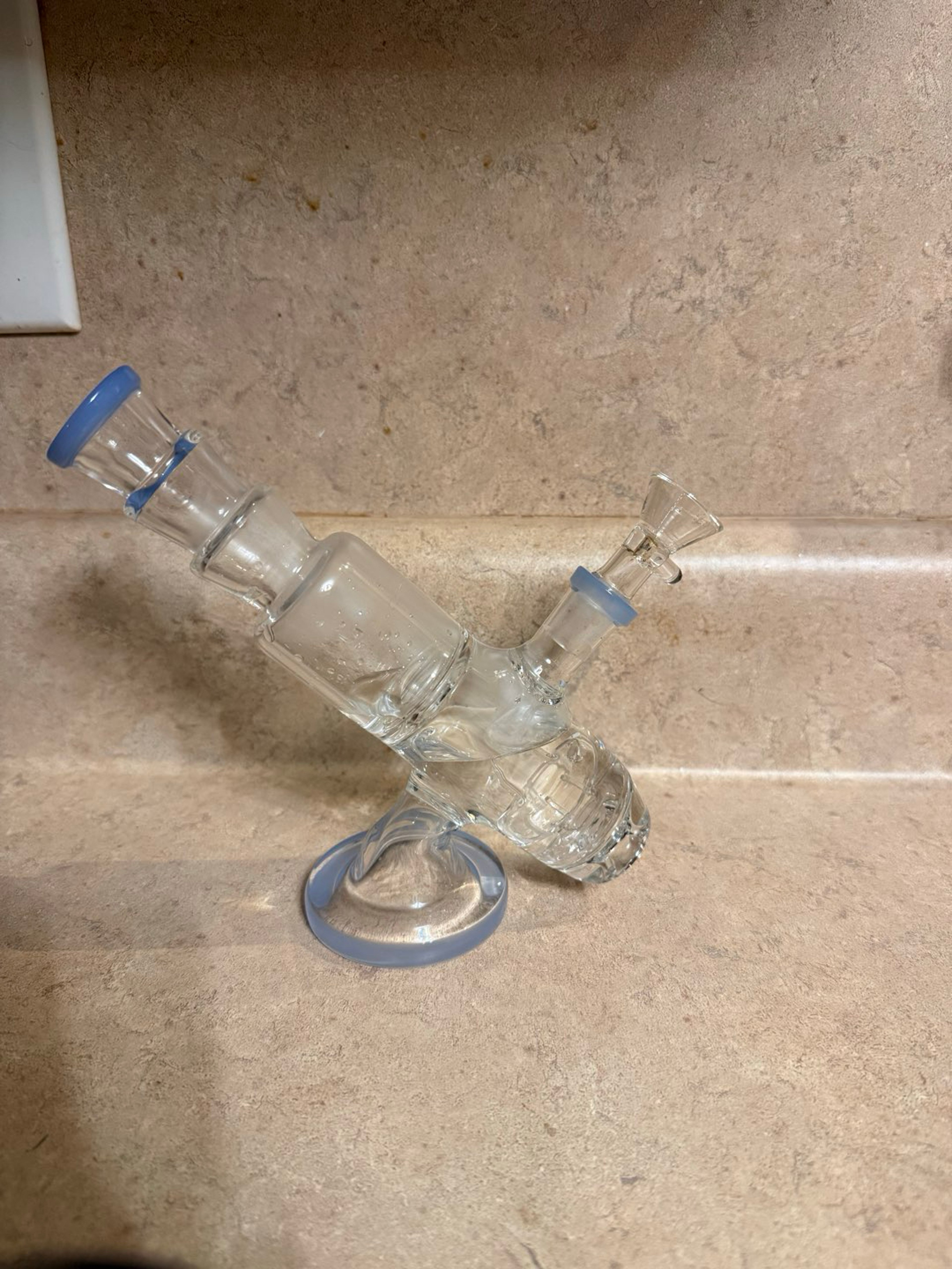 Preview pic of 45 degree bong
