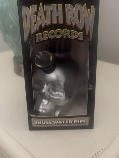 Preview pic of Death row records bong