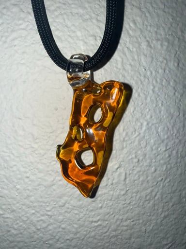 Preview pic of Airok glass (Seattle artist) shatter pendant