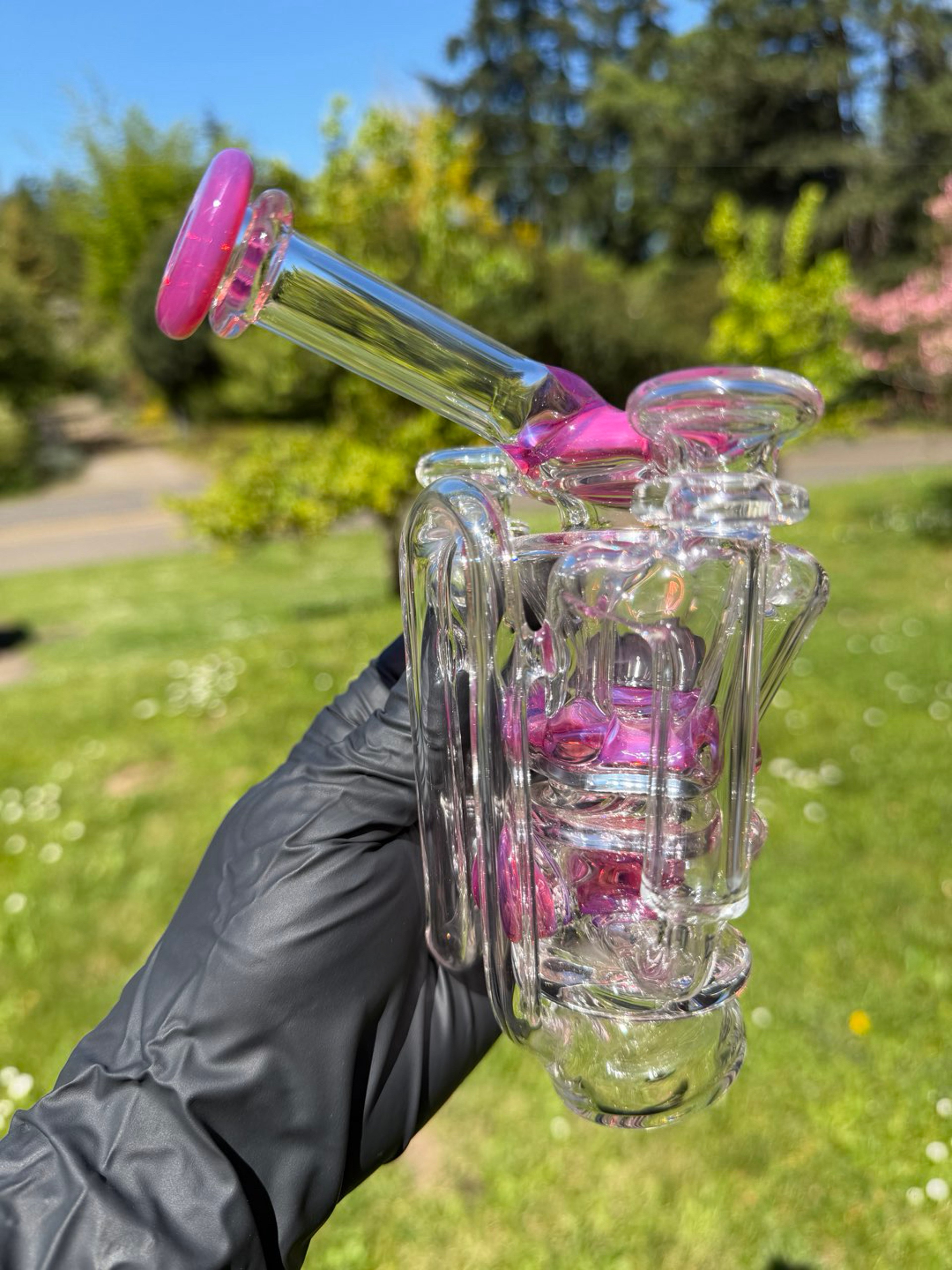 Preview pic of Kyruglass Puffco R3 core recycler top.